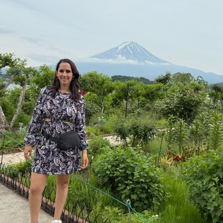 Fora Author - Karen Camors