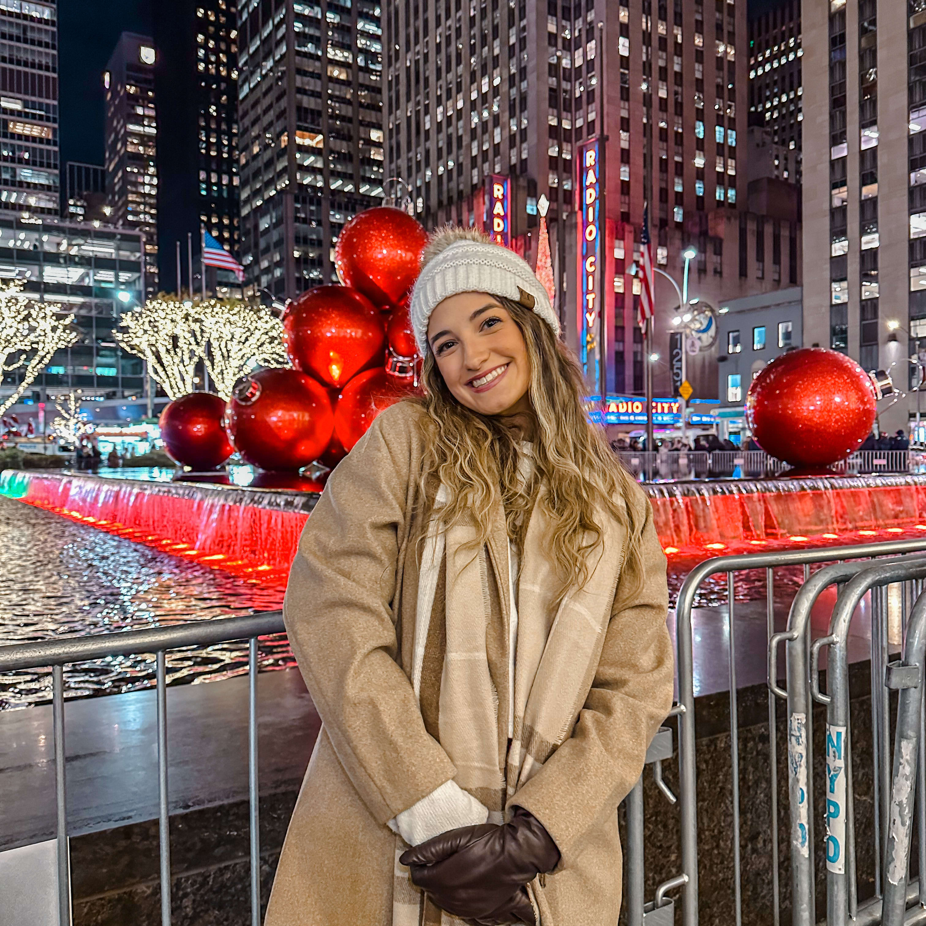 Advisor - Bella Falcon