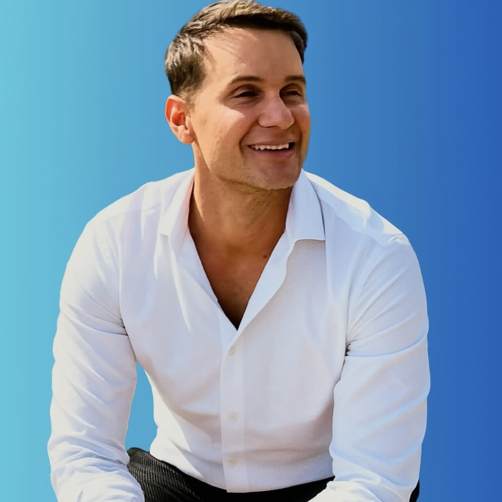 Advisor - Romeo Silva