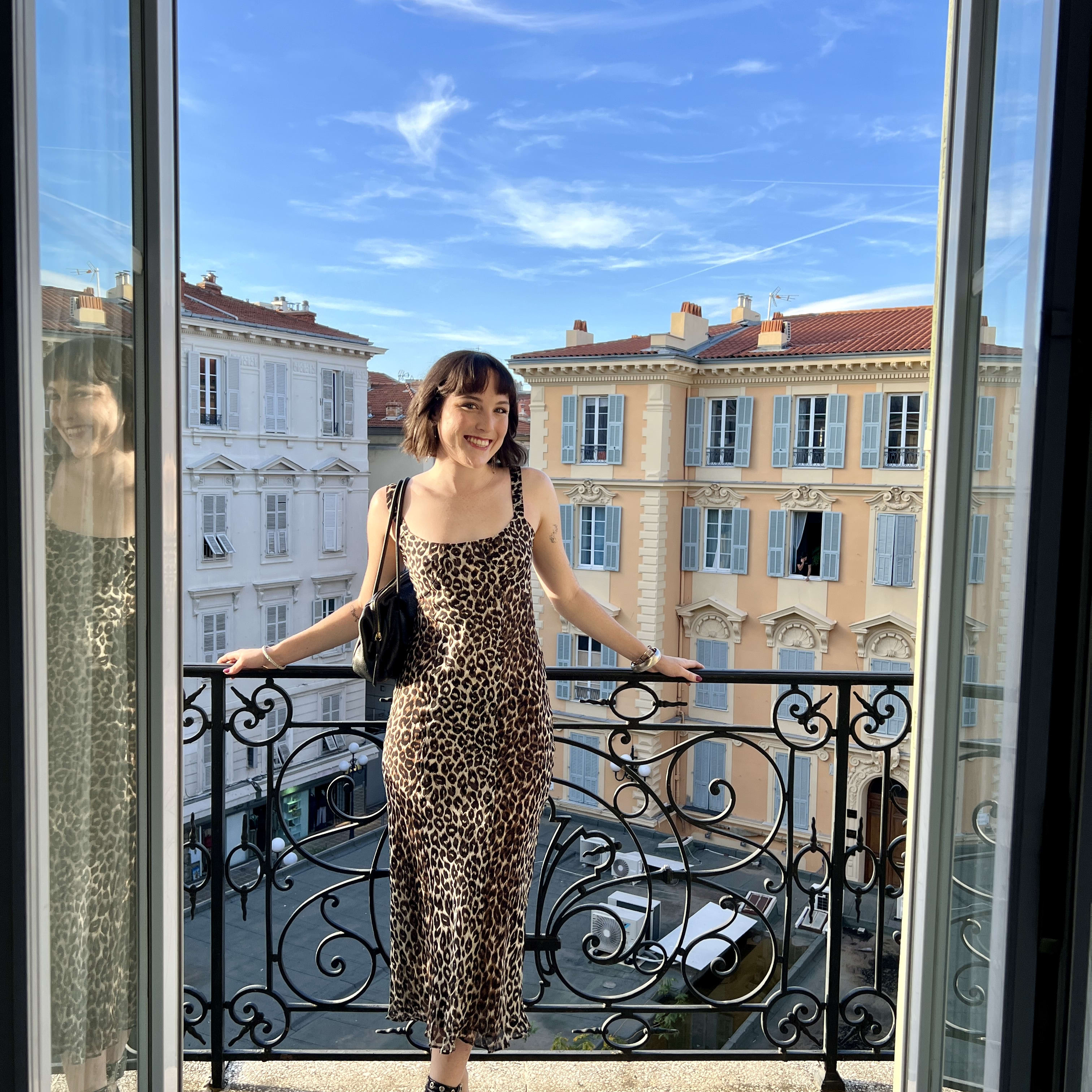 Fora Author - Tori Vega