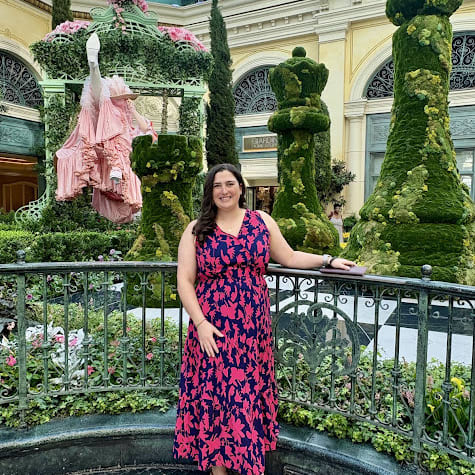 Advisor - Jessica Reis