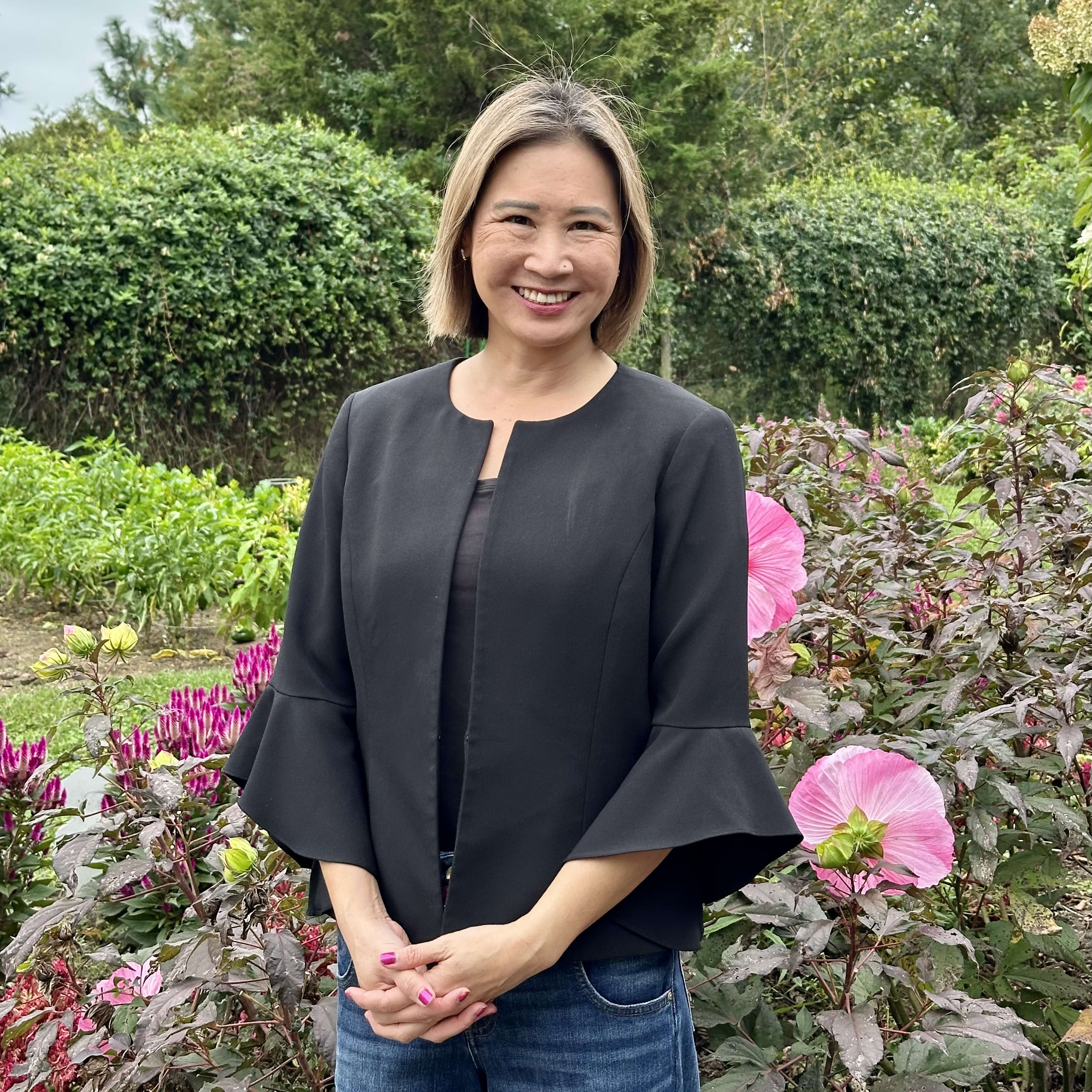 Advisor - Lacey Hayes