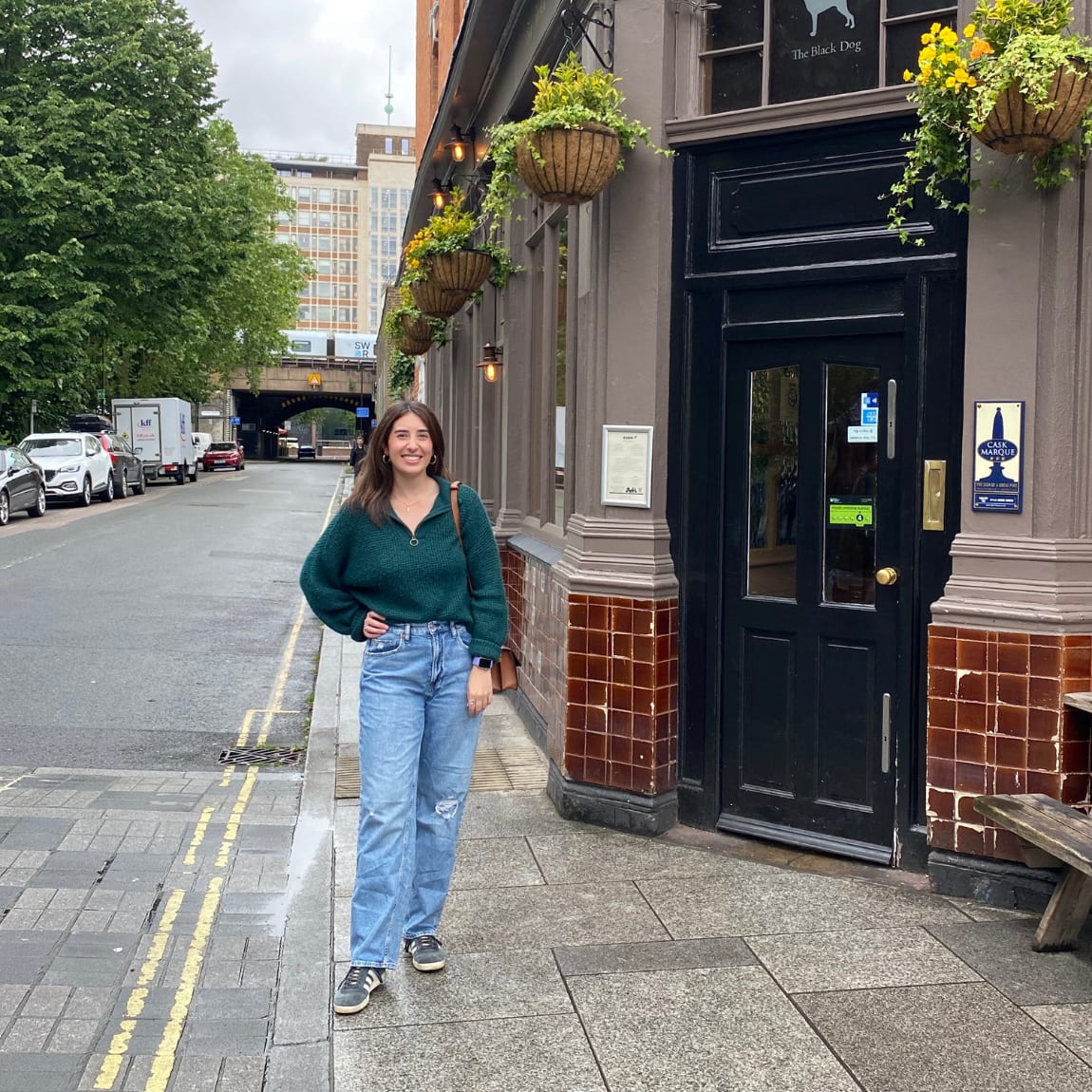 Lyrics of Taylor Swift’s song “The Black Dog” are included in a mural on the wall of the pub