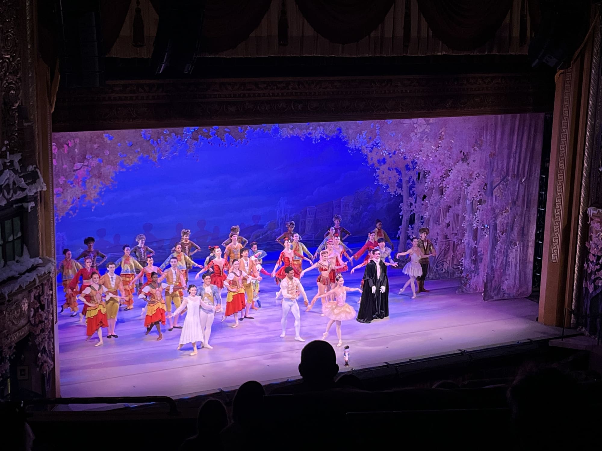 The final bow at the ballet.