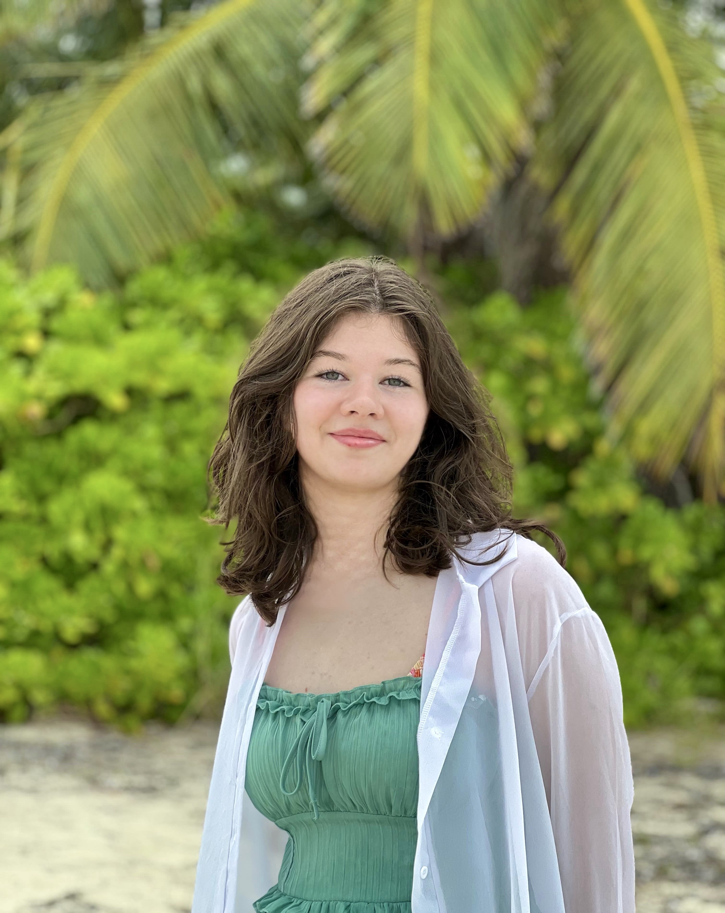Advisor - Tia Wolfe