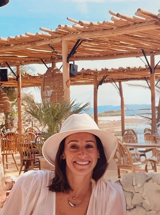 Advisor - Lisa Gold