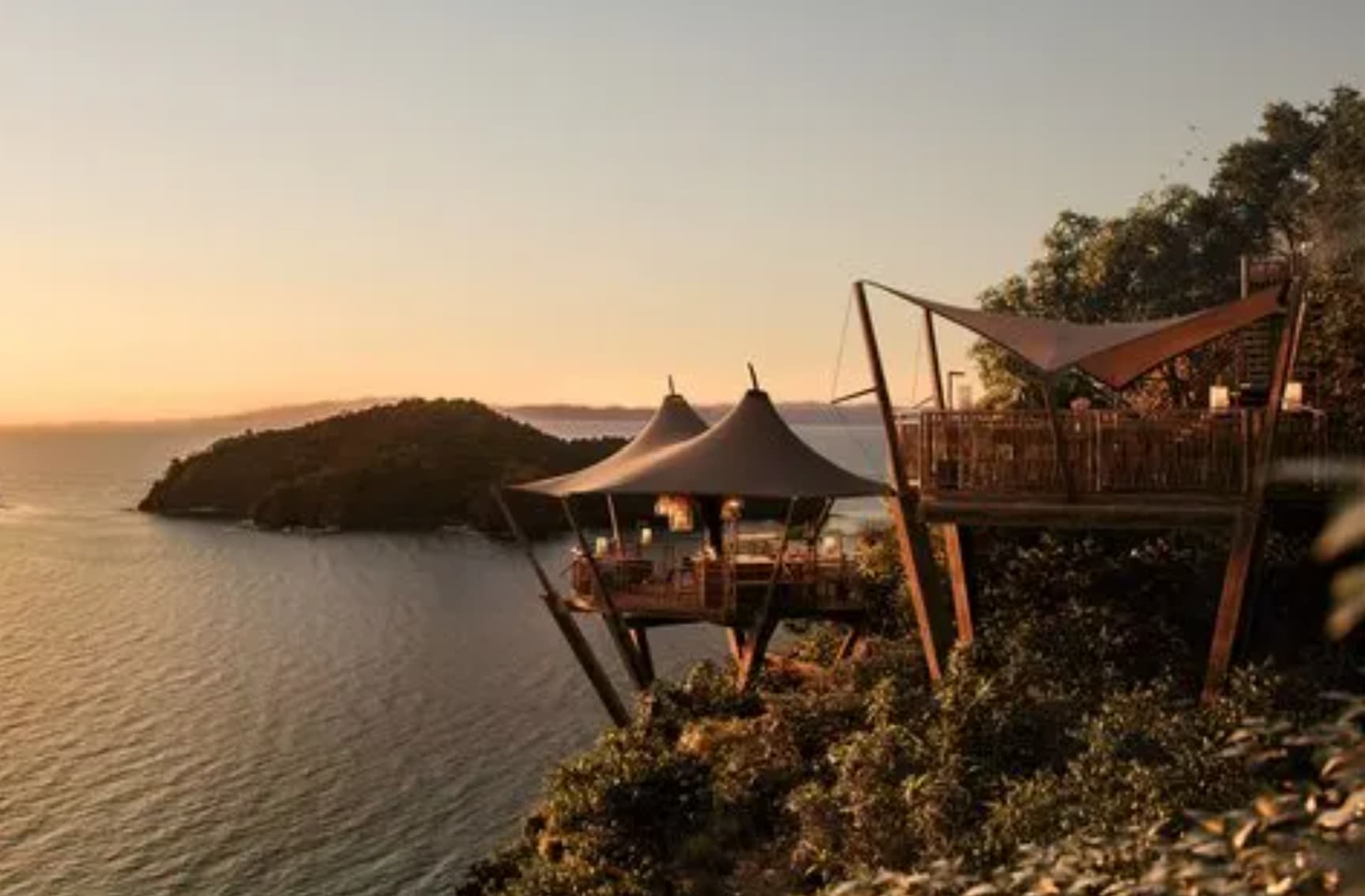 Ámbar, the treehouse bar at Nekajui Peninsula Papagayo, a Ritz-Carlton Reserve, at sunset