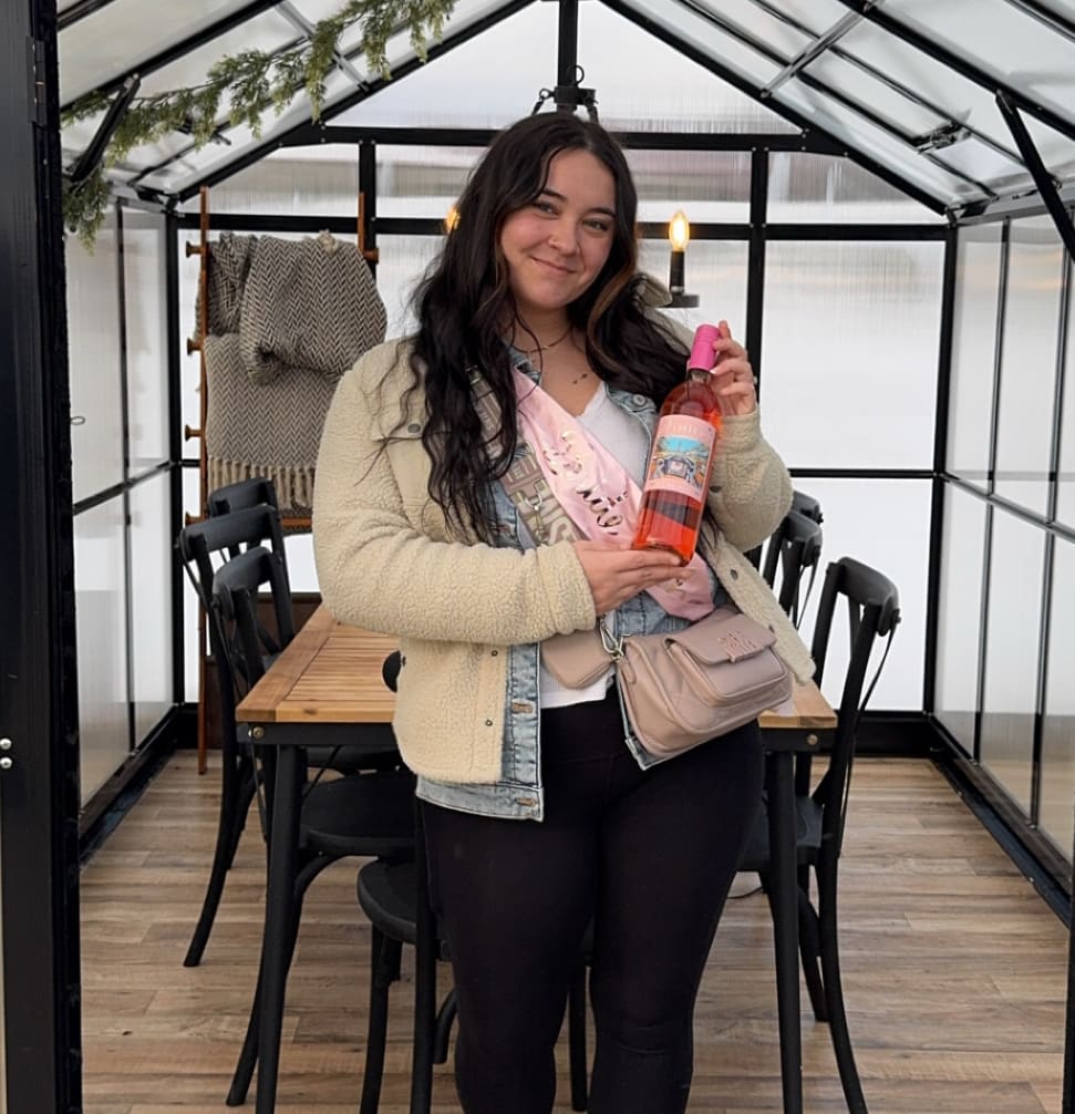 Travel Advisor - Cassidy Knoblock