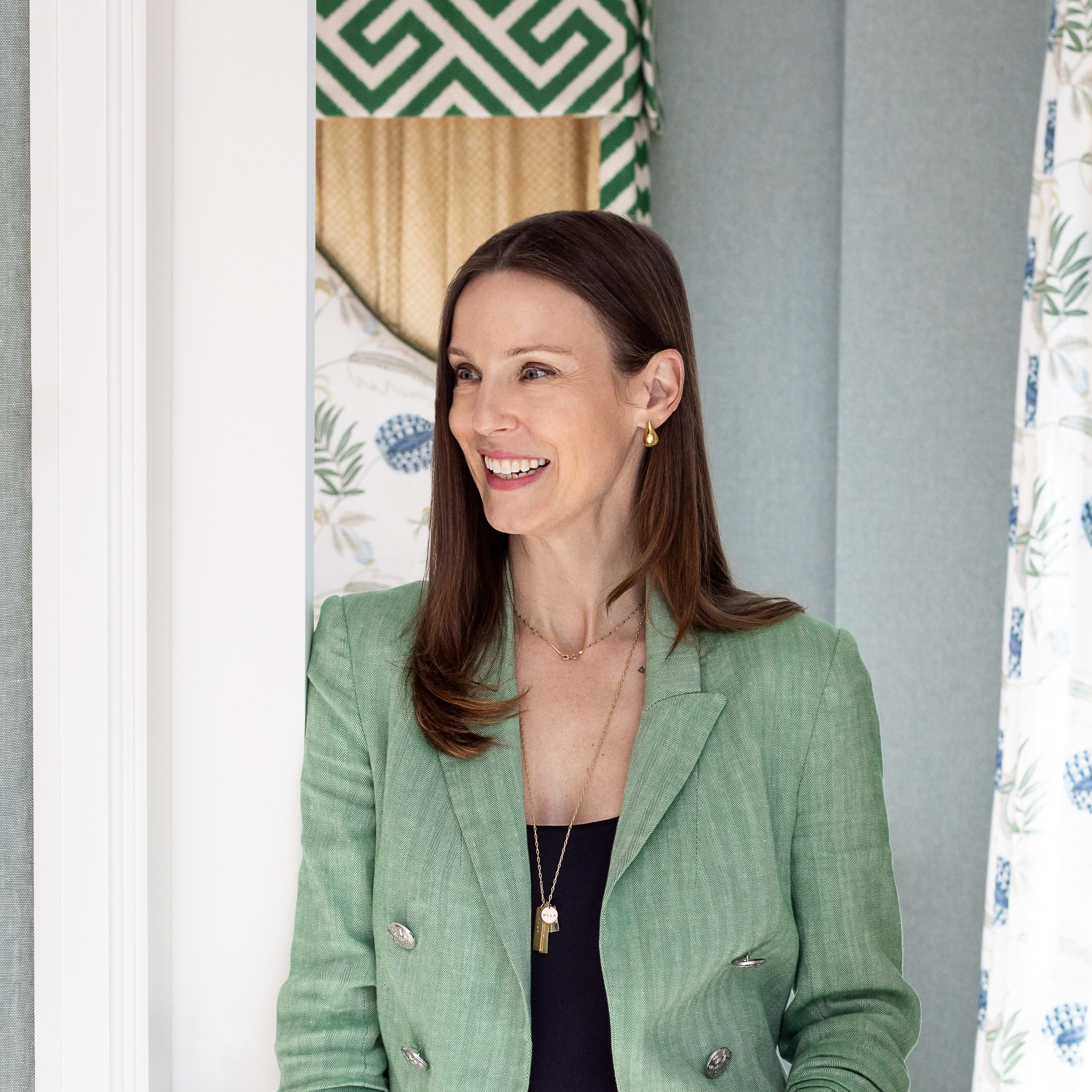 Fora Author Henley Vazquez