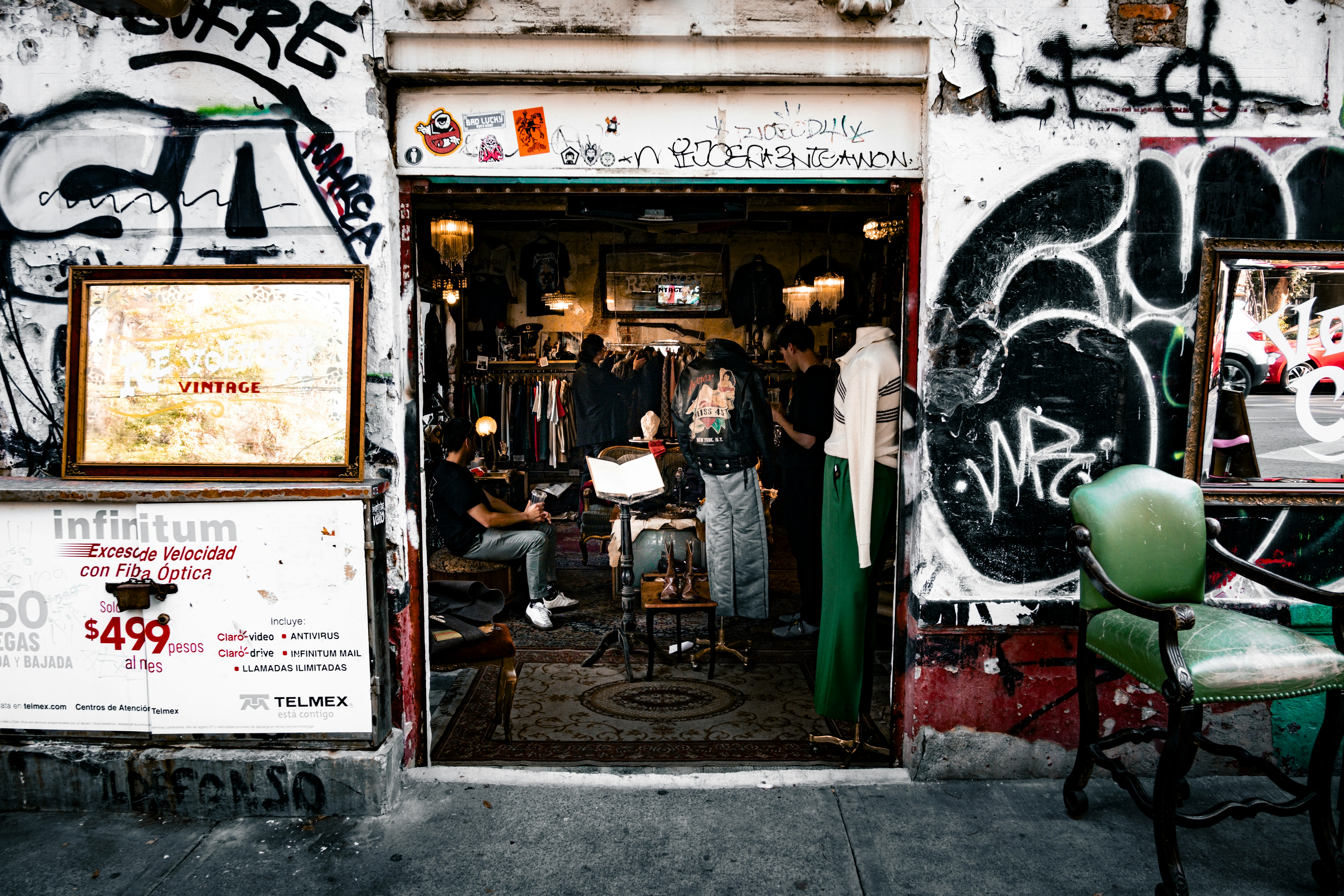 a hip, trendy storefront in Mexico City