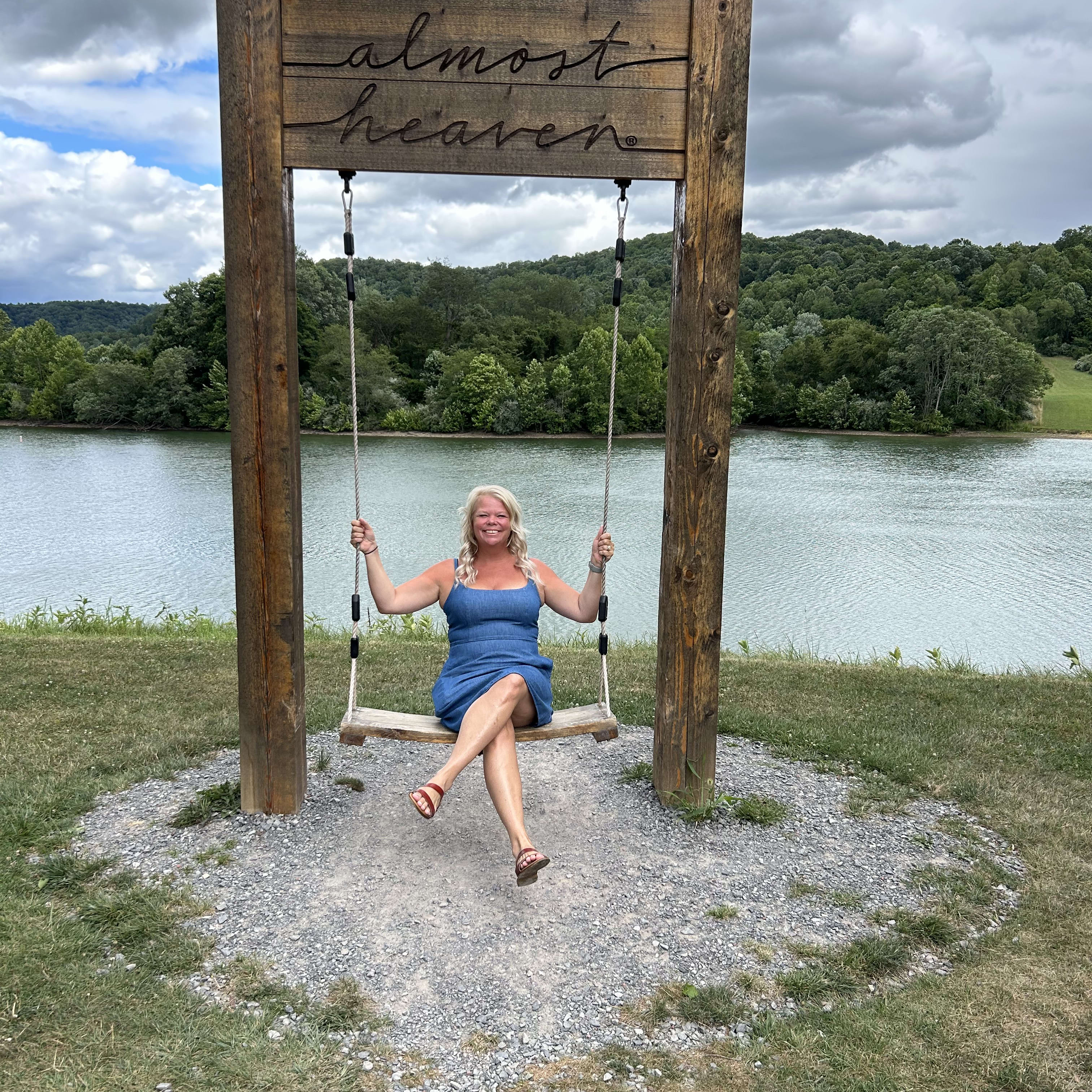 Fora Author - Debbie Vatter