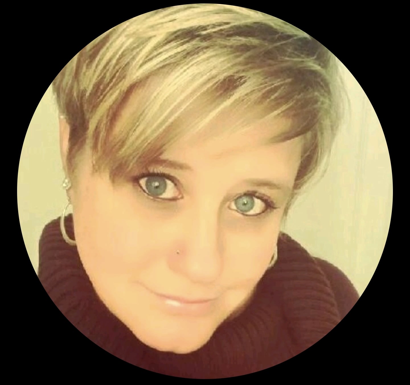 Fora Author - Tracey Burkhardt