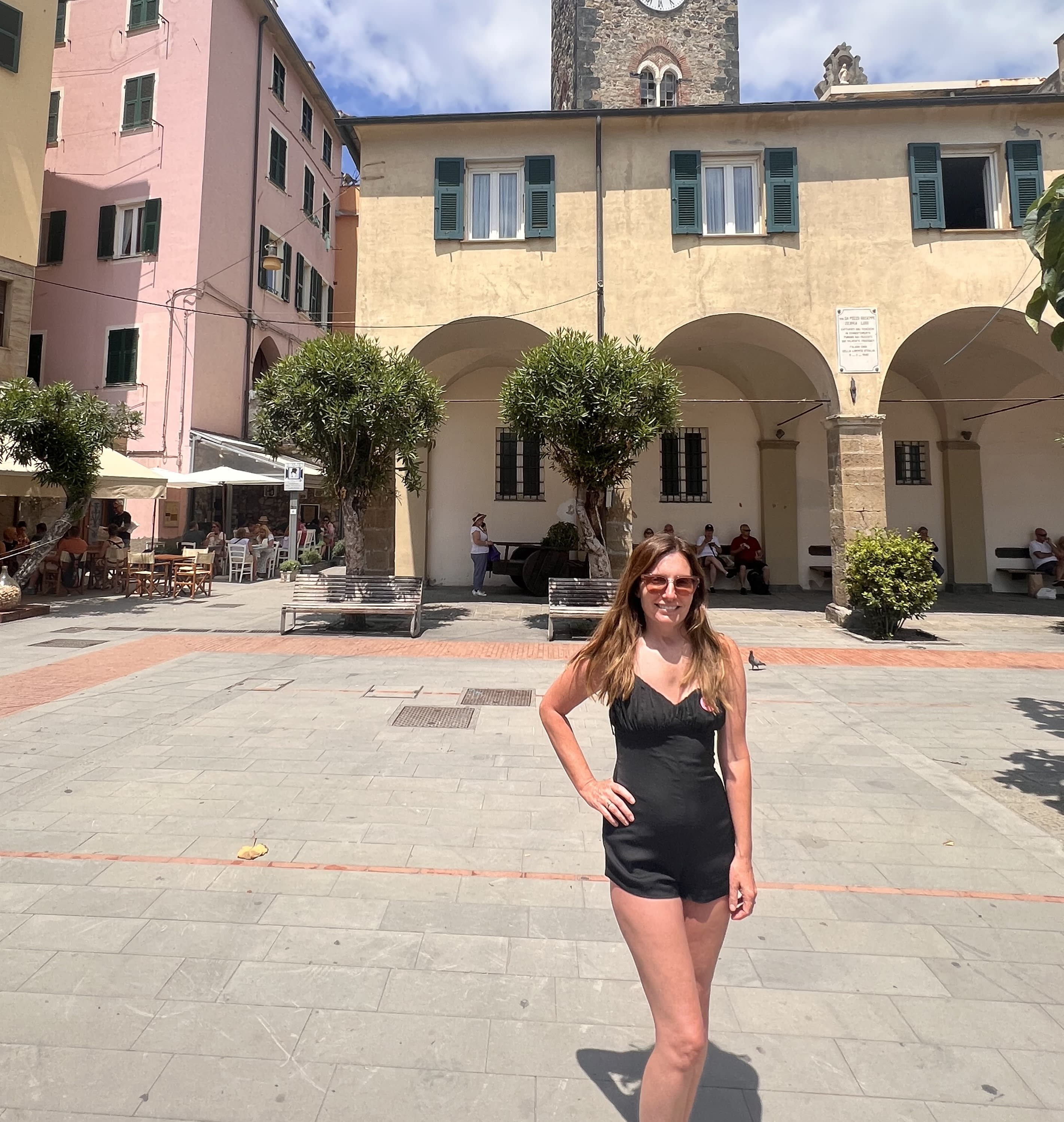 Fora Author - Elizabeth Dobbs