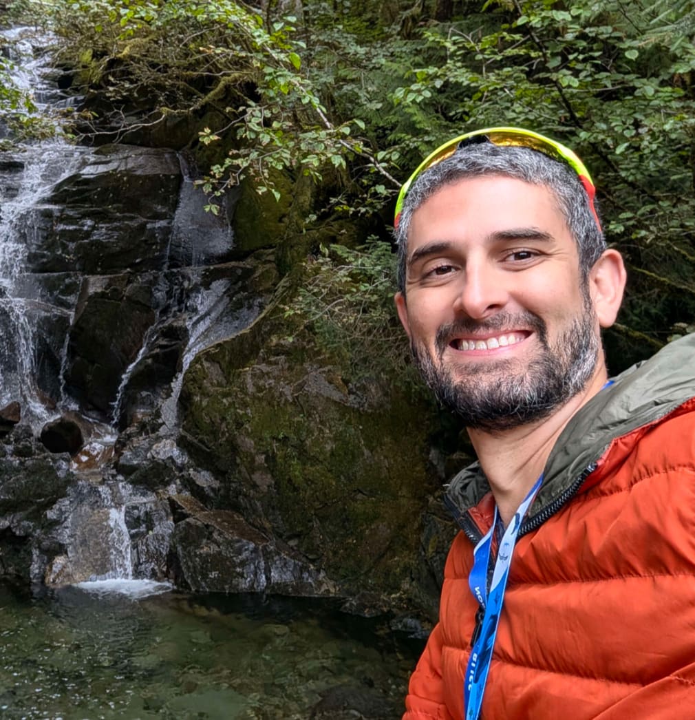 Fora Author - Chris Piazza