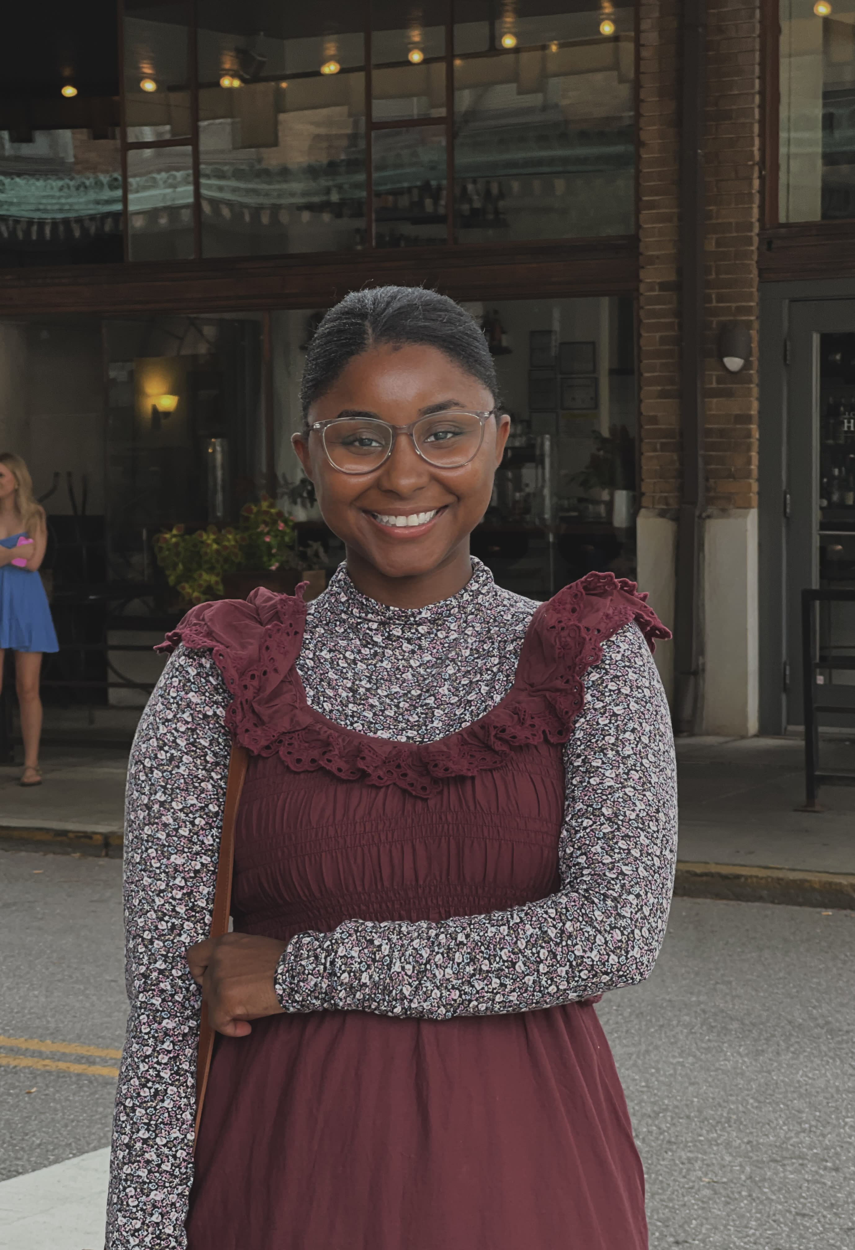 Fora Author - Naomie Brooks