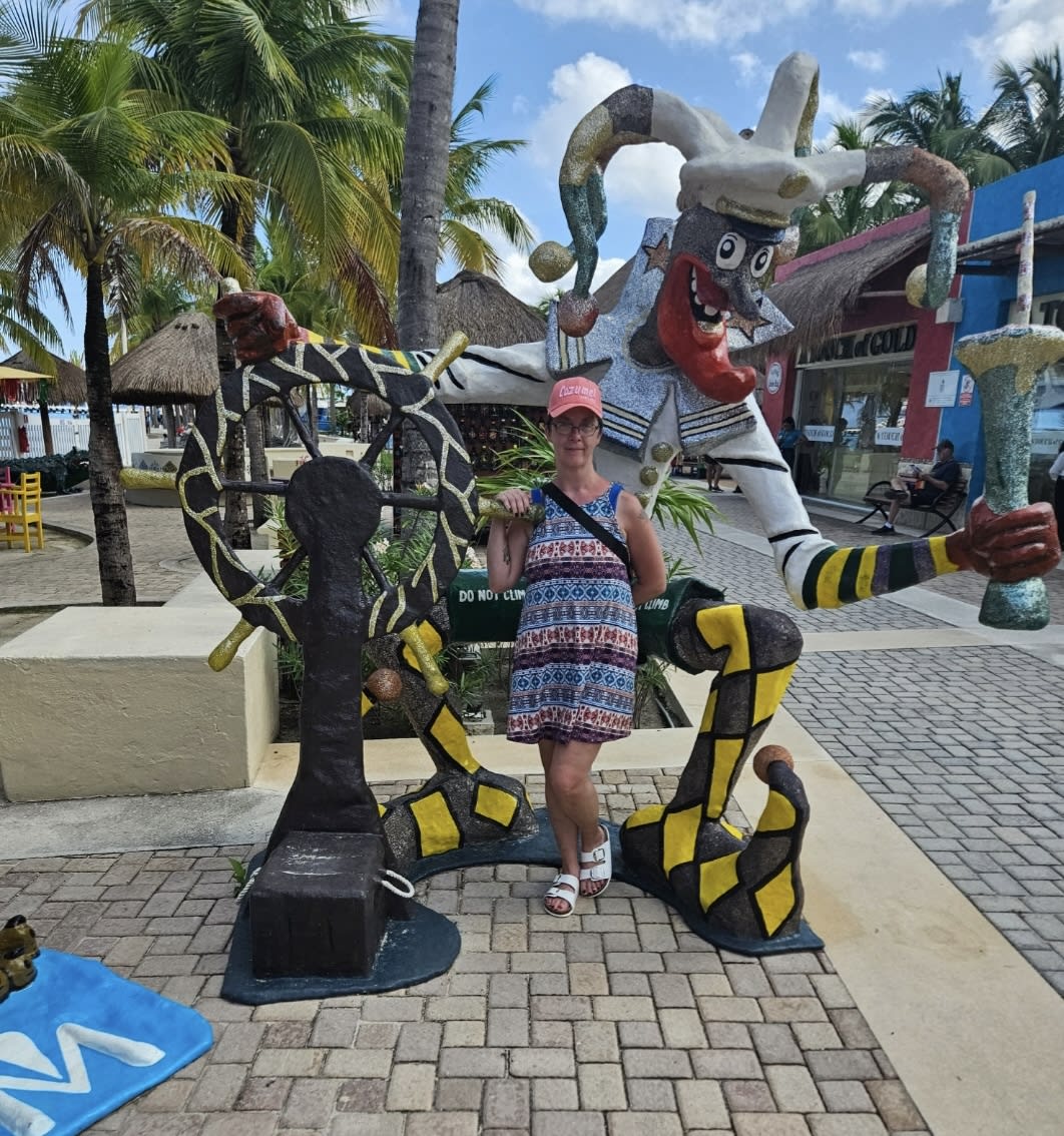 Advisor - Jennifer Bucy