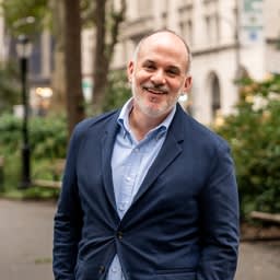 Fora Author Zachary Laks