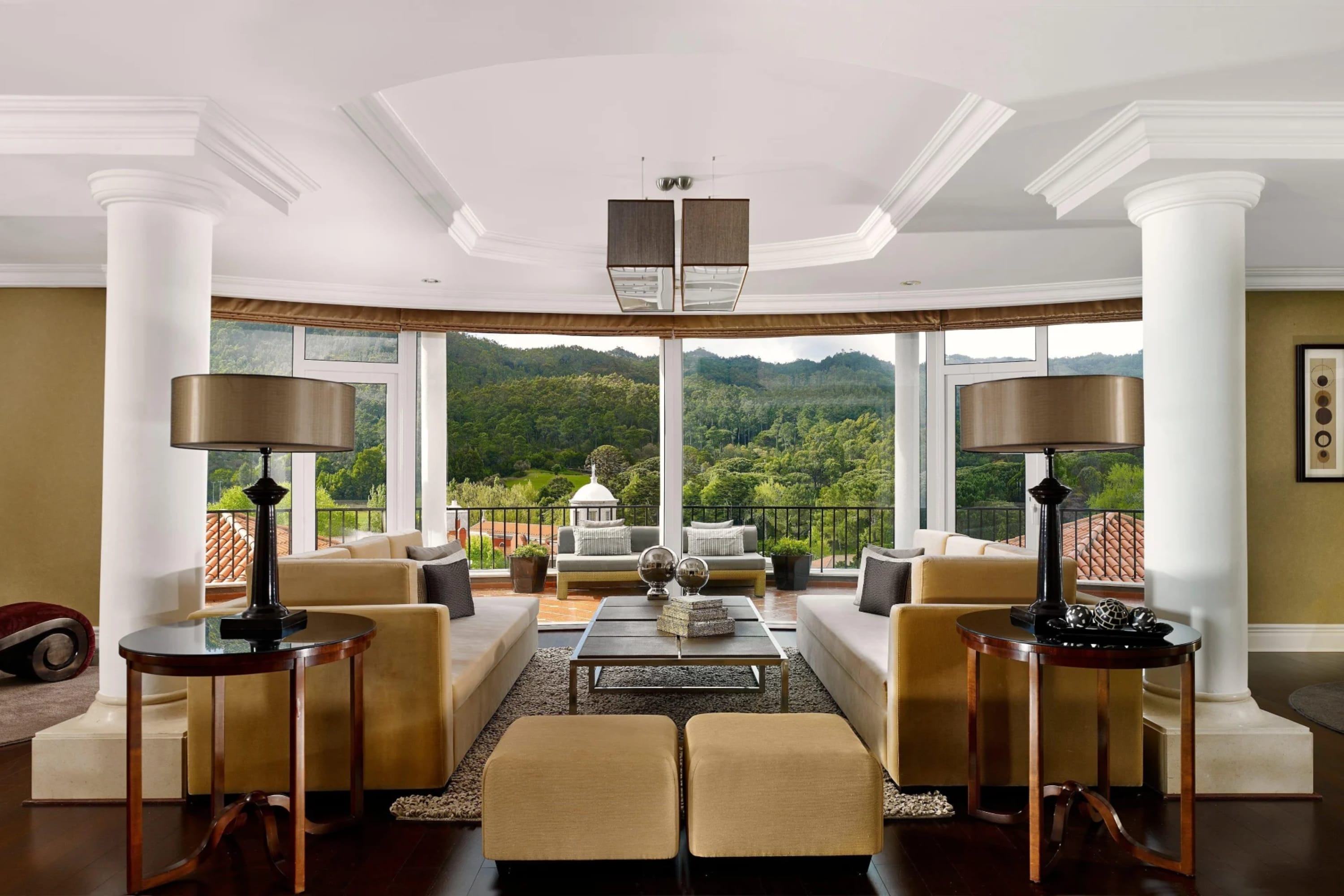 Expansive suite with chic decor and a stellar panoramic view of the Portugal's countryside