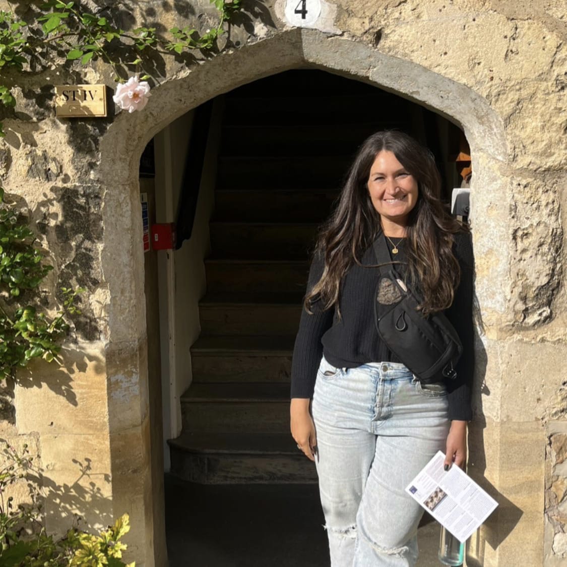 Fora Author Renée Olson