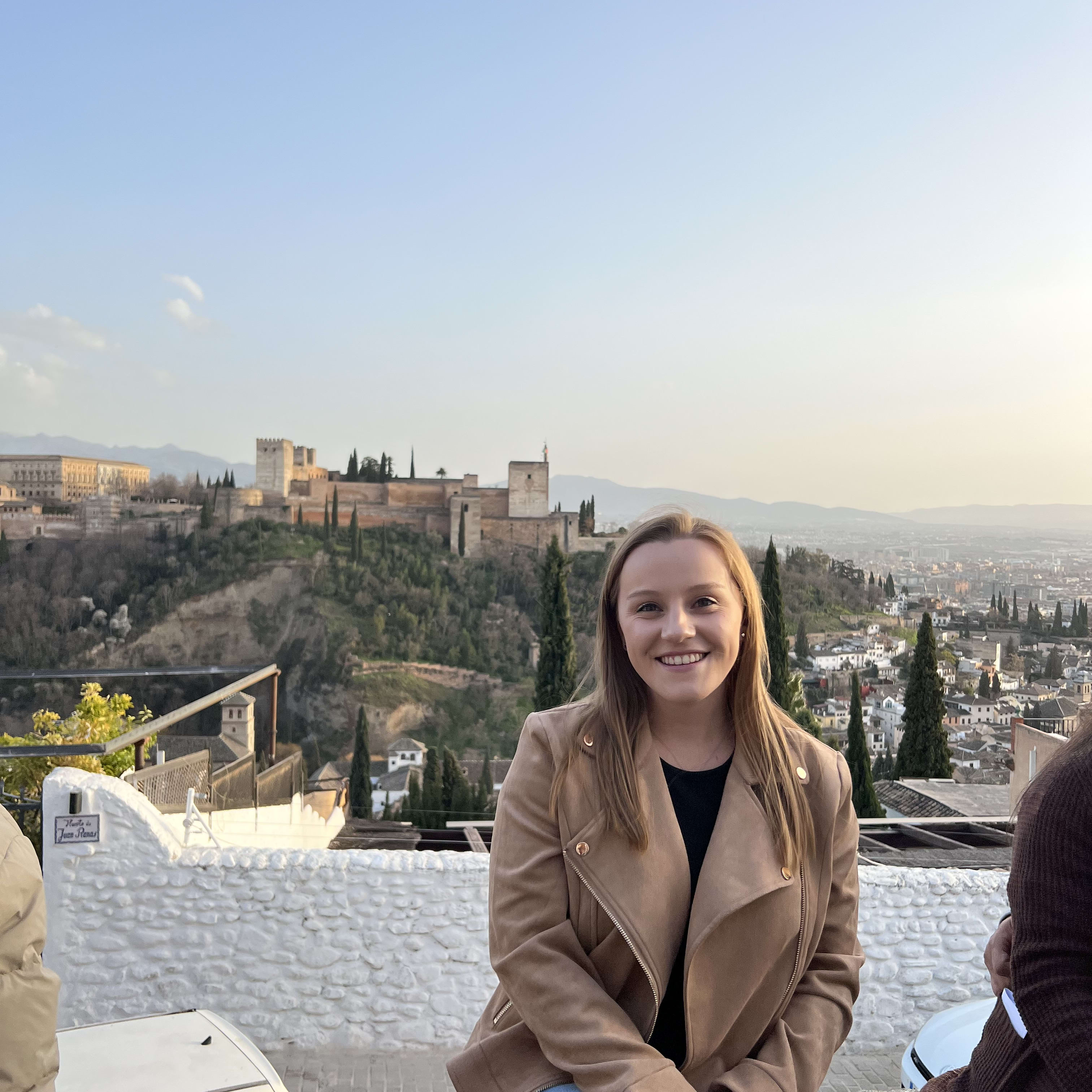 Advisor - Amanda Fails