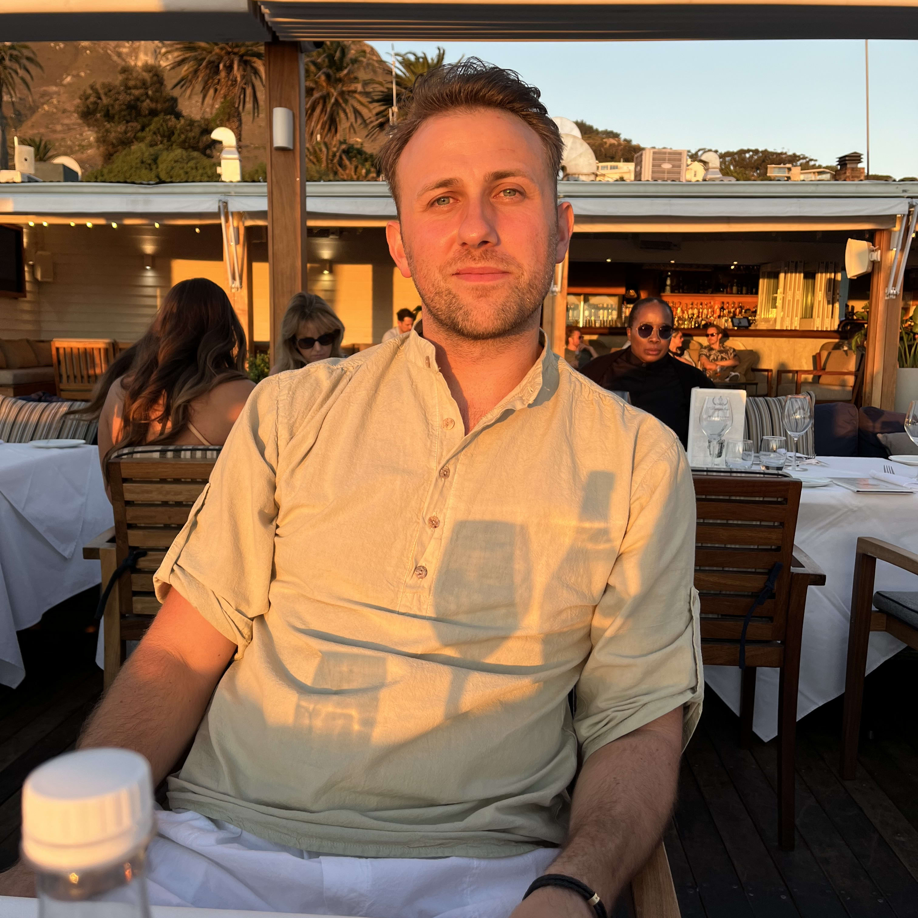 Fora Author - Julian Seven