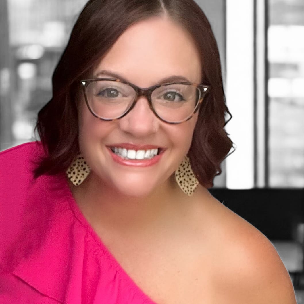 Fora Author - Laura Gregory