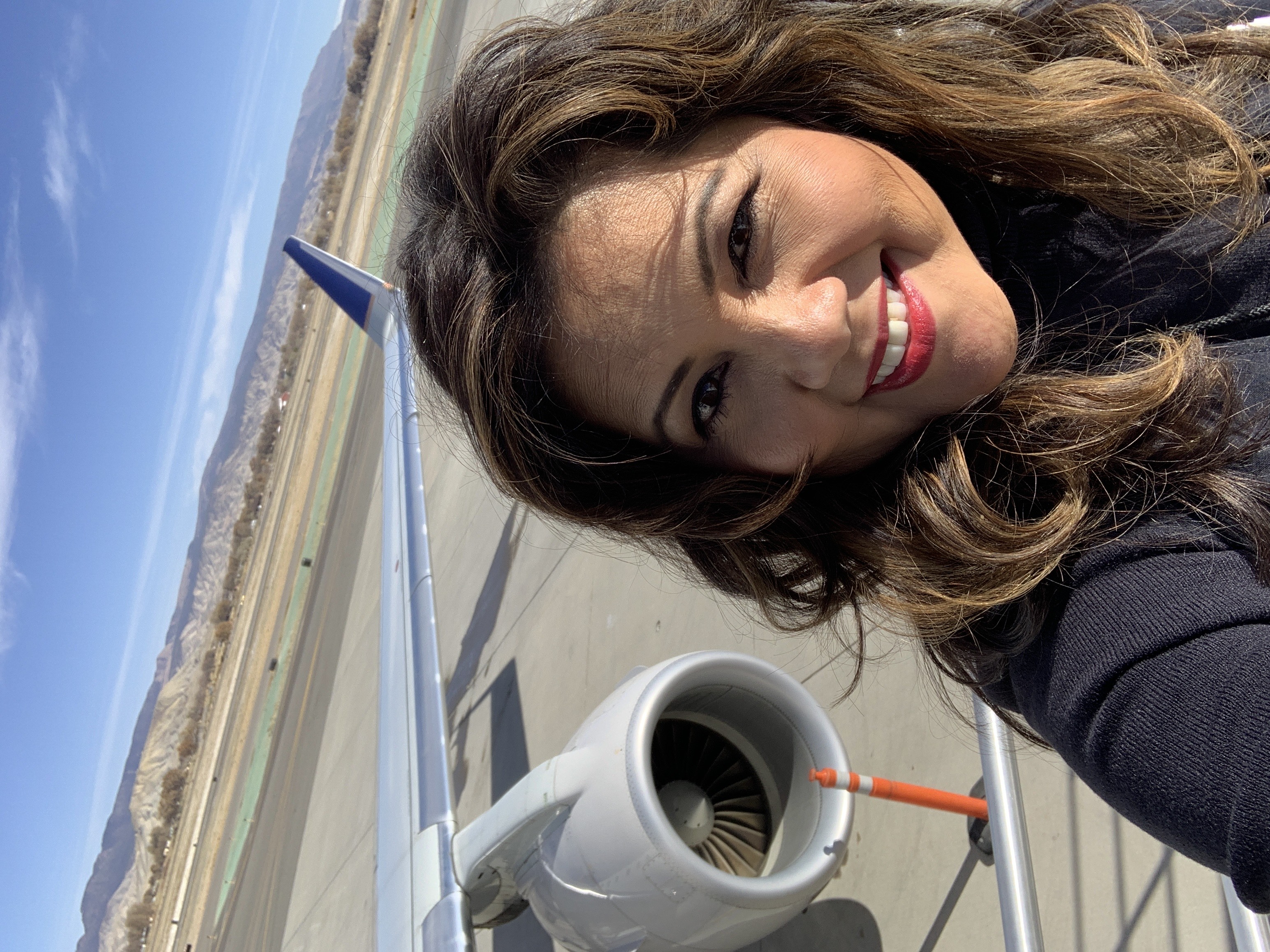 Advisor - Melani Evangelista