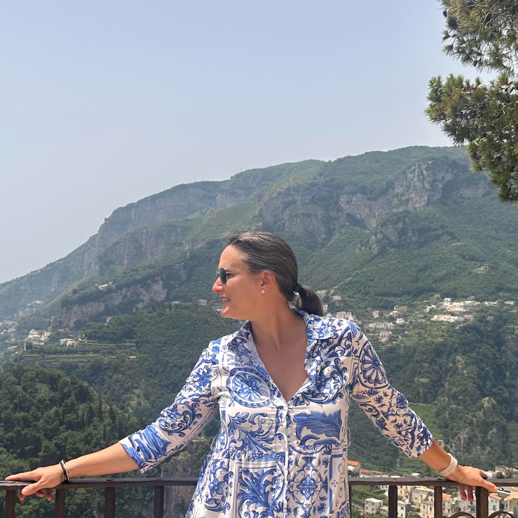 Advisor - Carrie Carter
