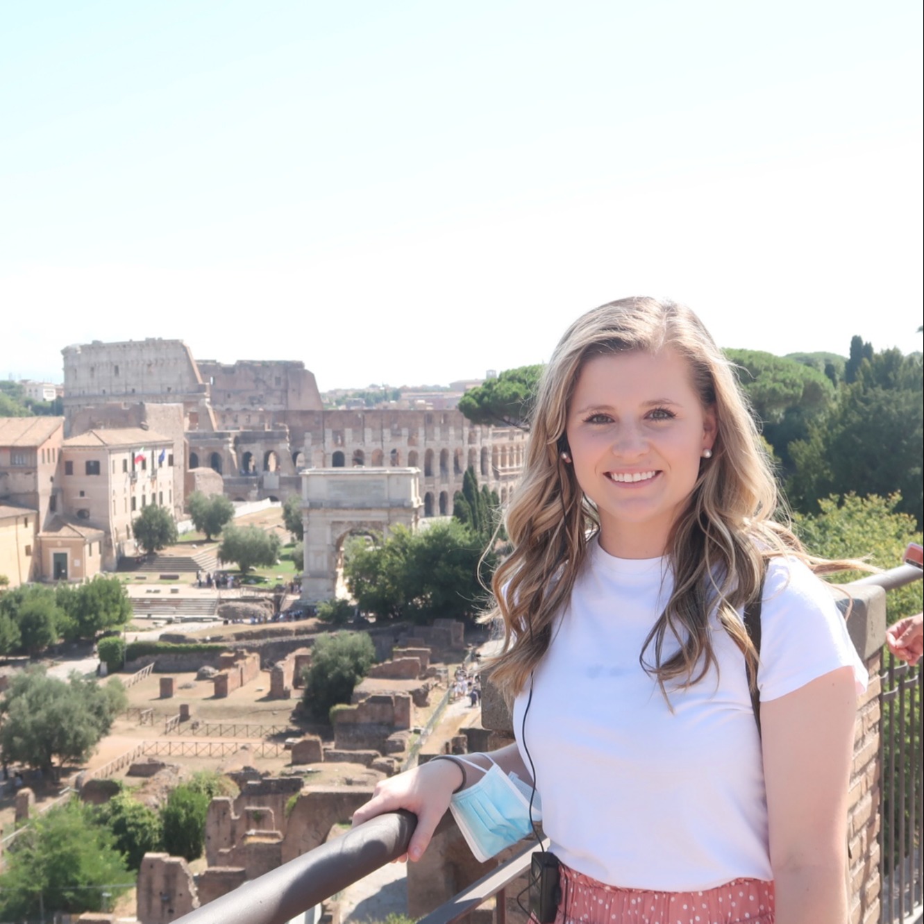 Advisor - Tori Harris