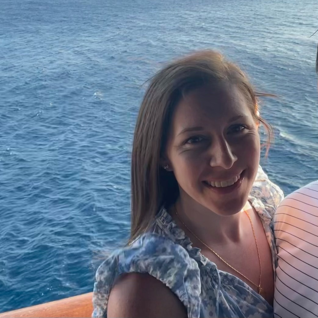 Advisor - Jenna Holtzner