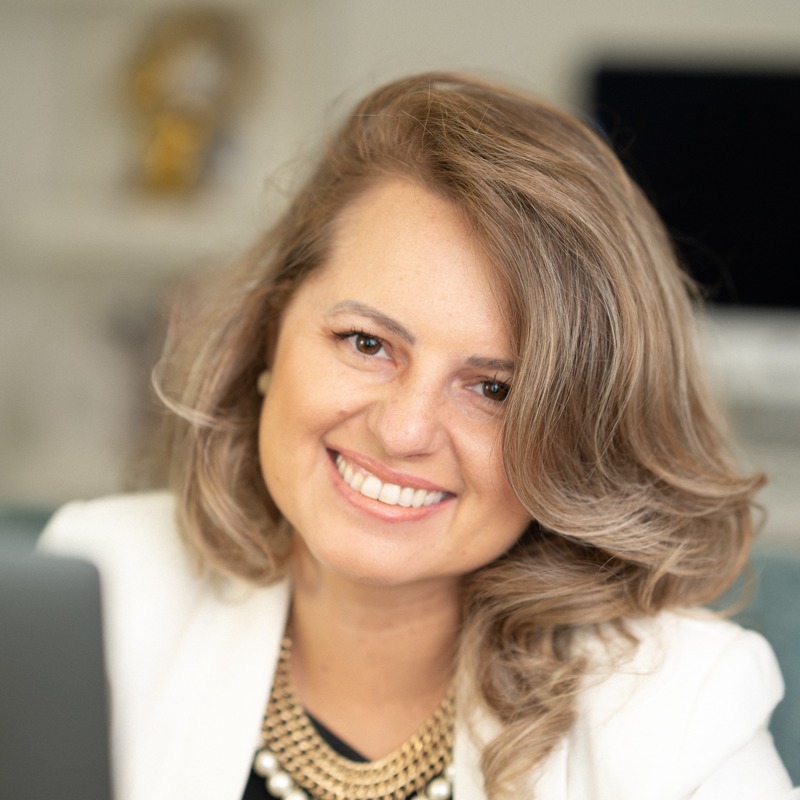 Advisor - Waldana Helin Andruchechen