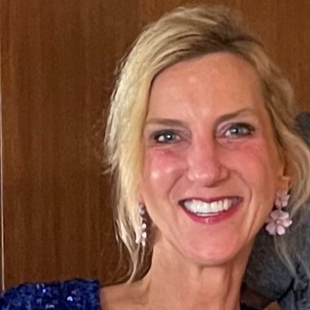 Advisor - Leslie Robey