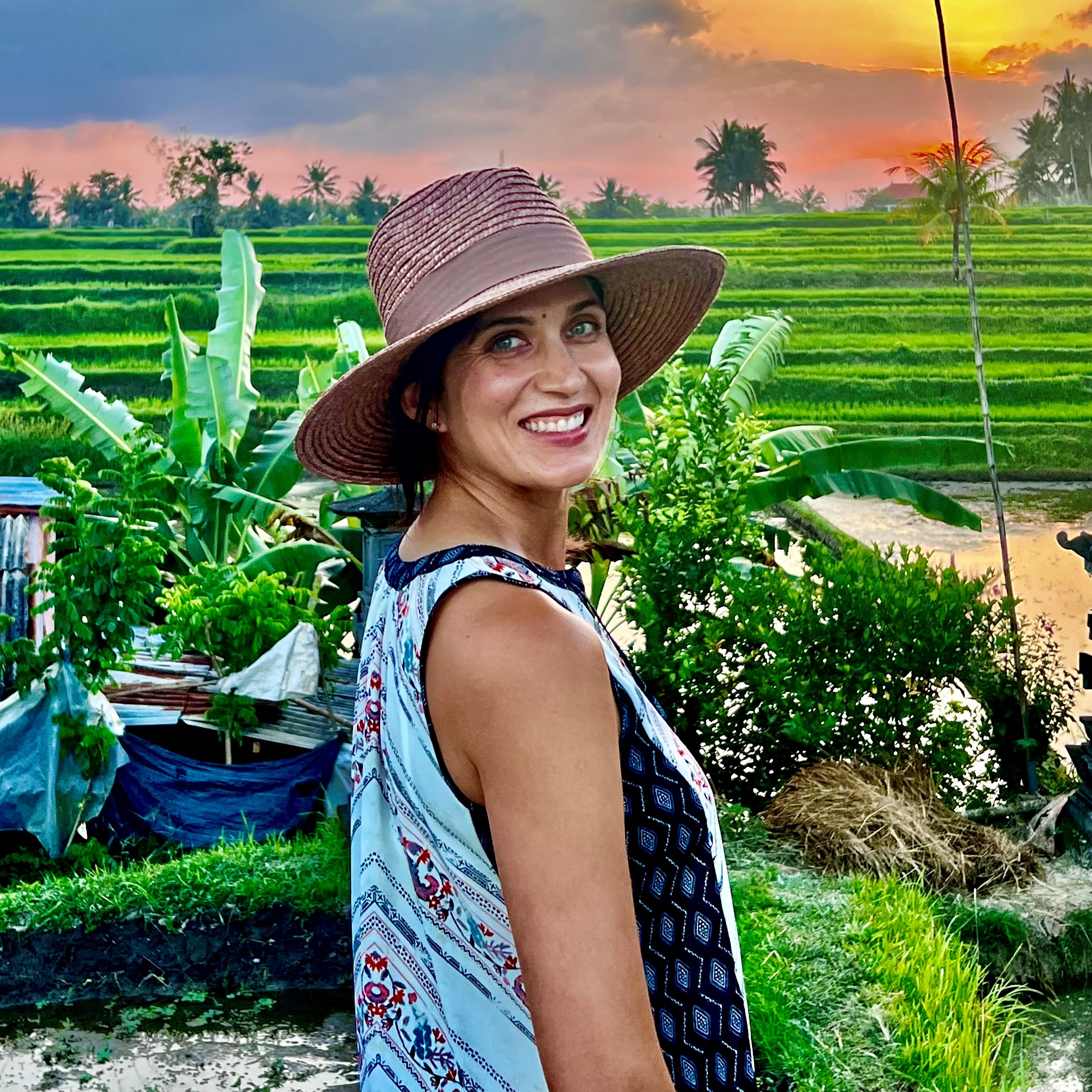 Travel Advisor - Nadiah Ford