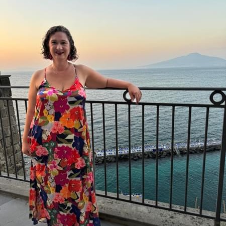 Advisor - Chrissy Resendes