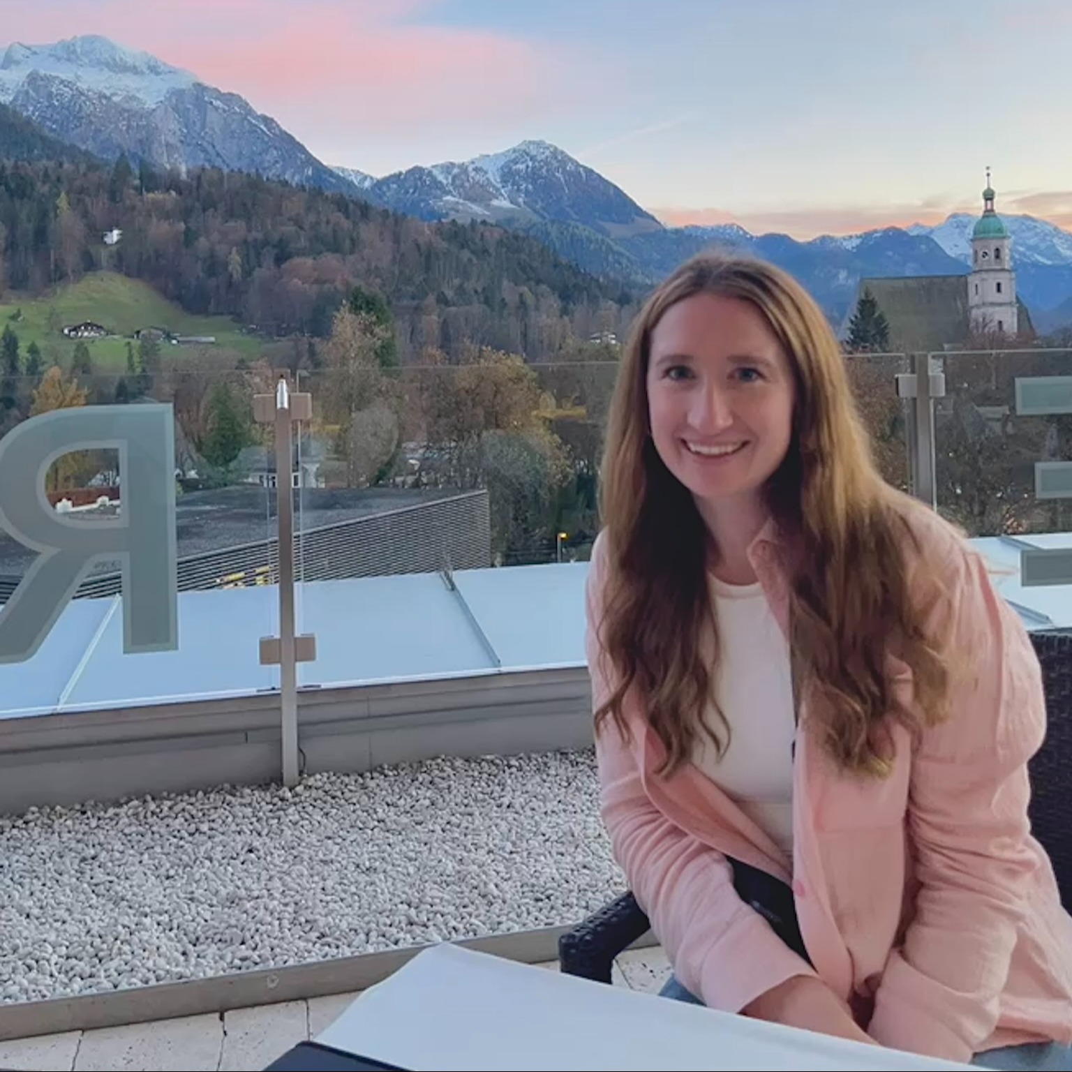 Travel Advisor - Maddie Gronset