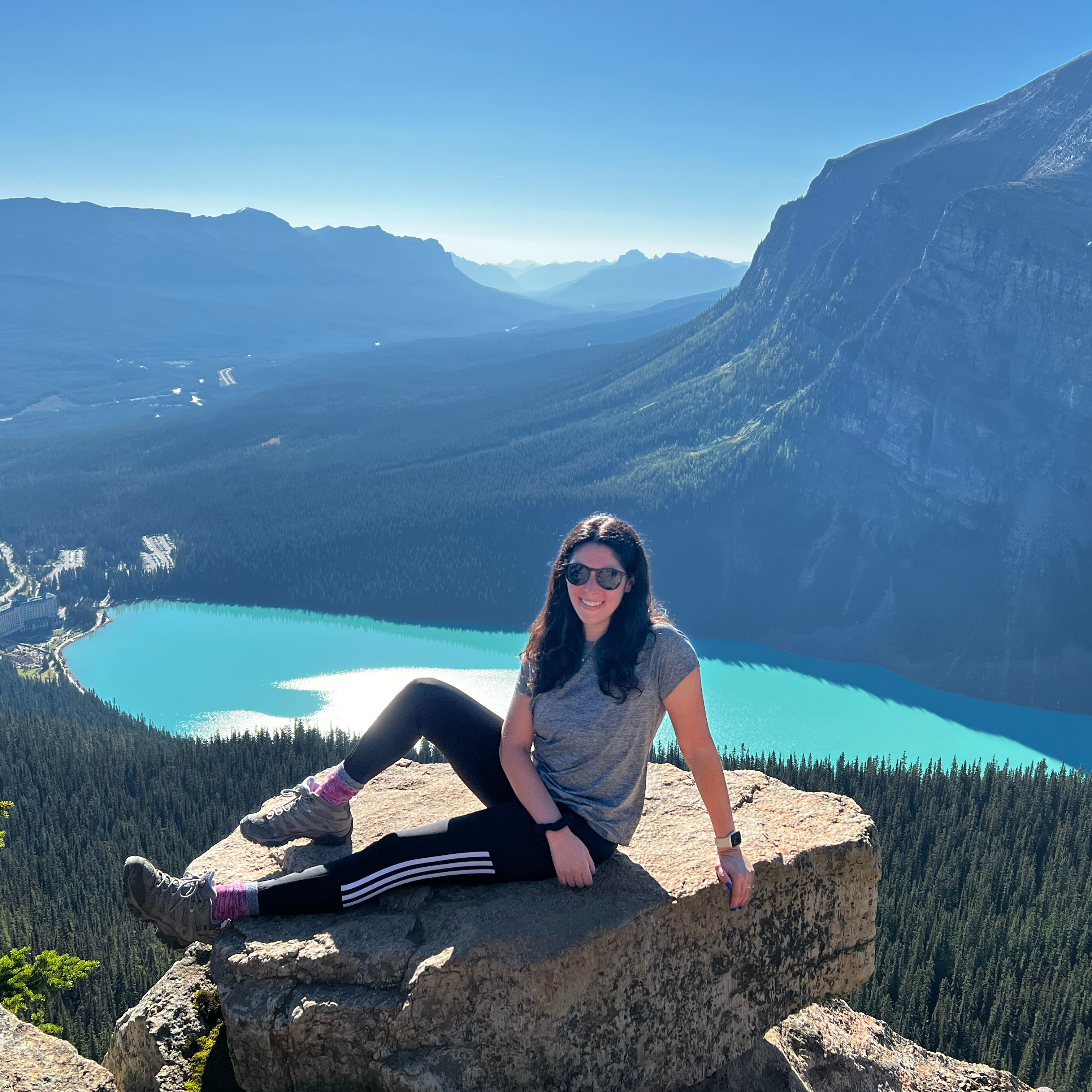 Advisor - Arielle Roberts