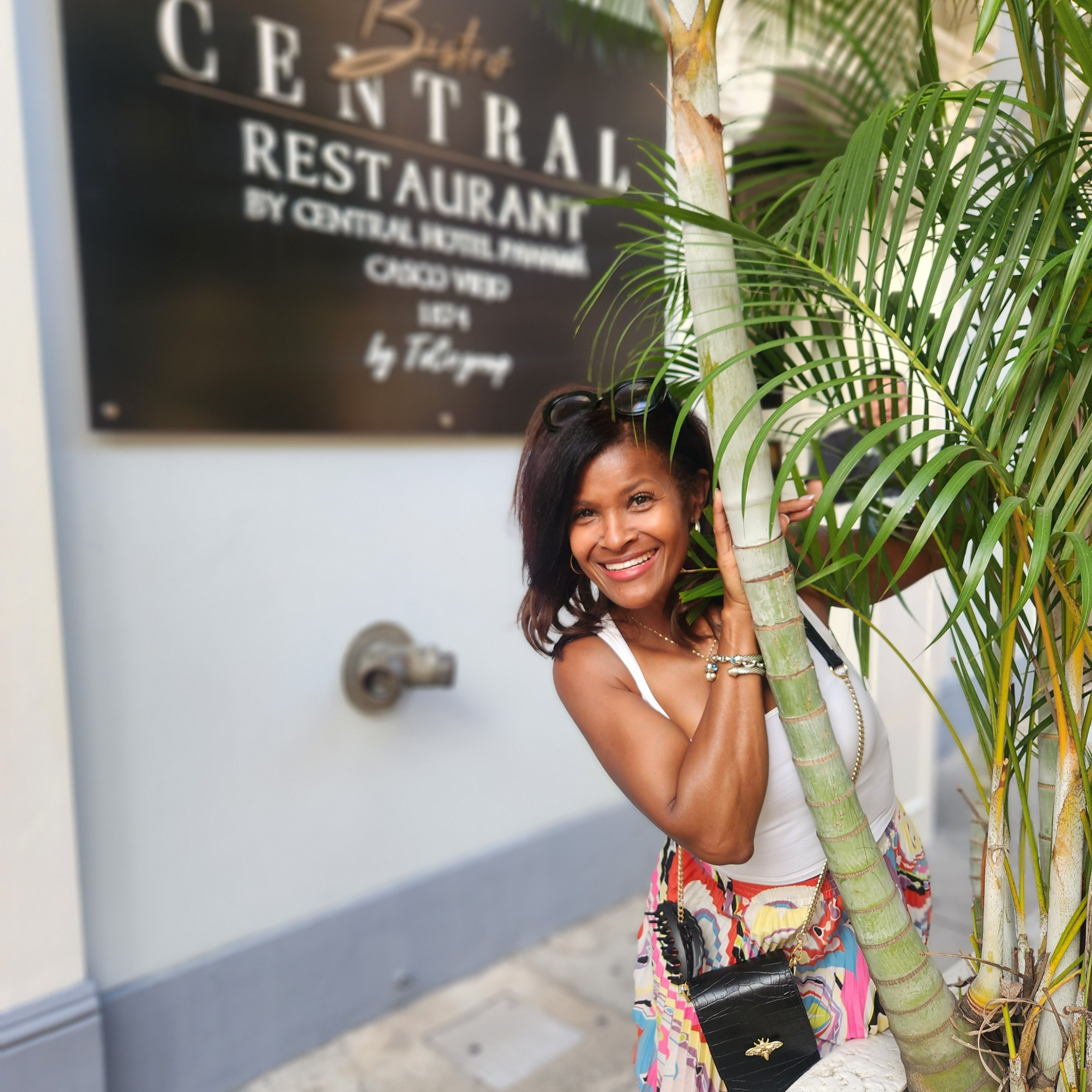 Advisor - Loretta Oliphant