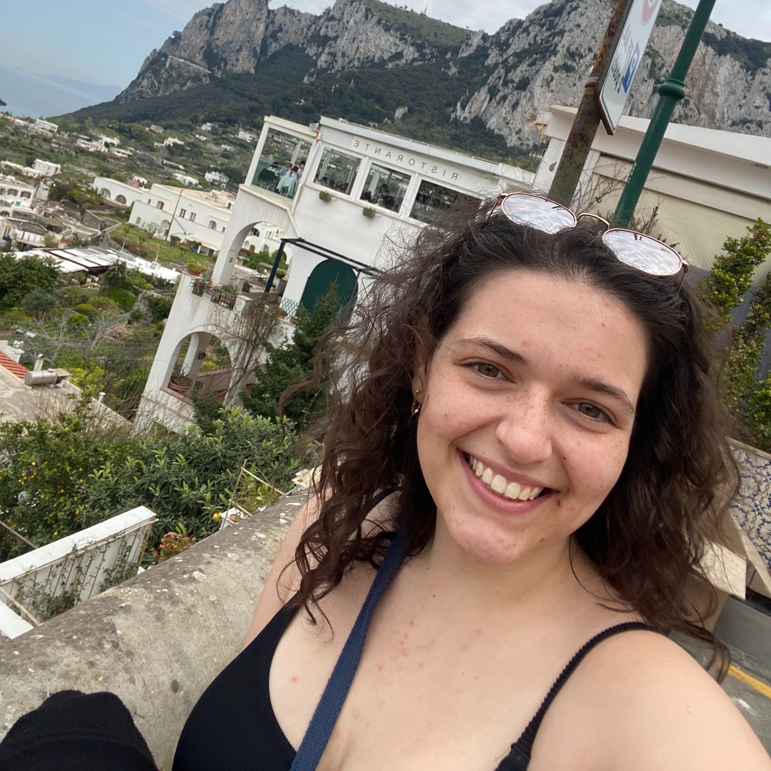 Advisor - Annie Rooks