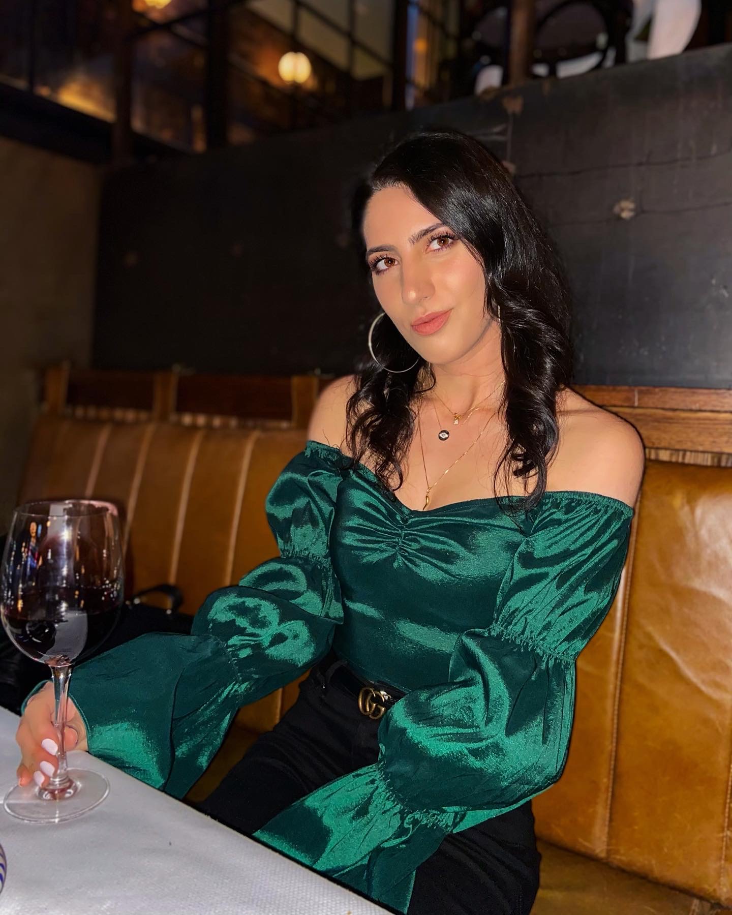 Fora Author - Nelly Nilou