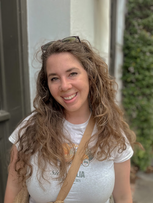 Fora Author - Taylor Oldham