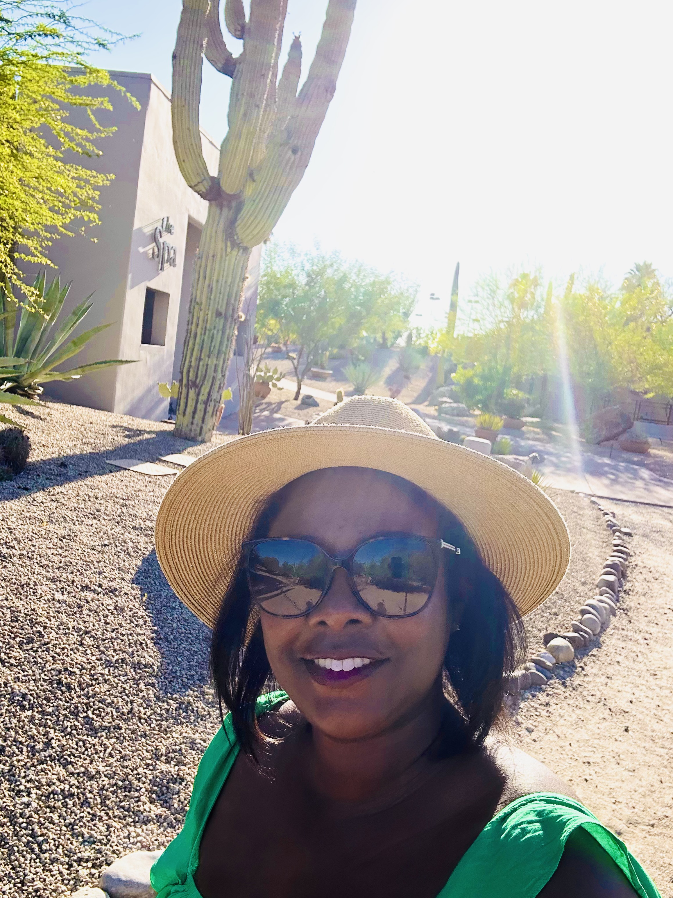 Fora Author - Nicole Moore