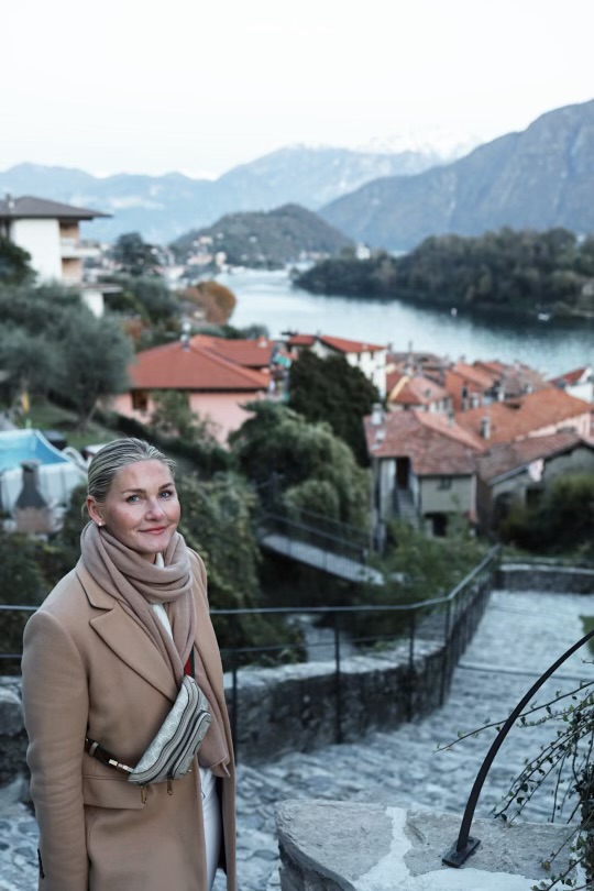 Advisor - Anna Mumford