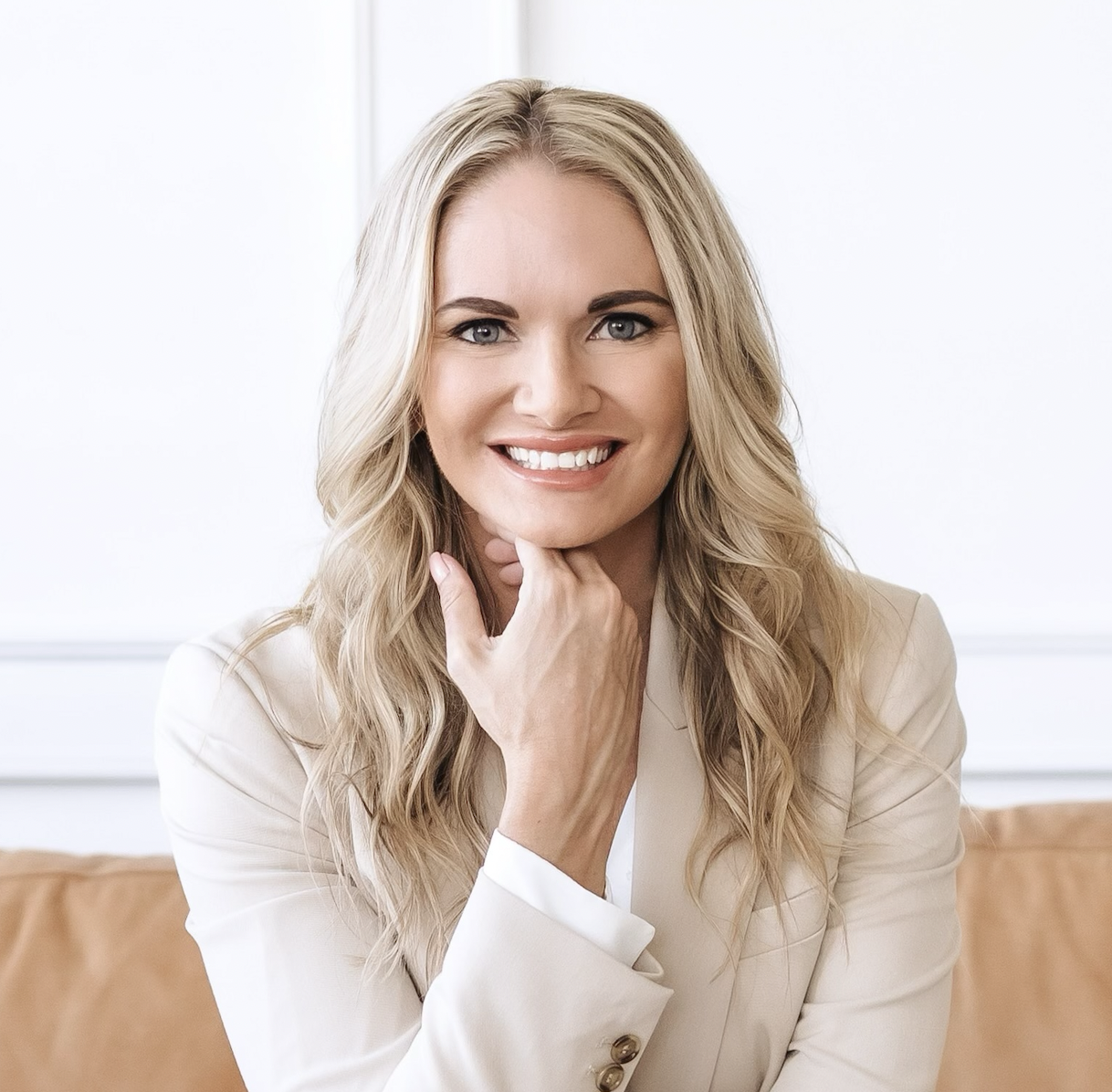 Fora Advisor - Kaitlan Leonard