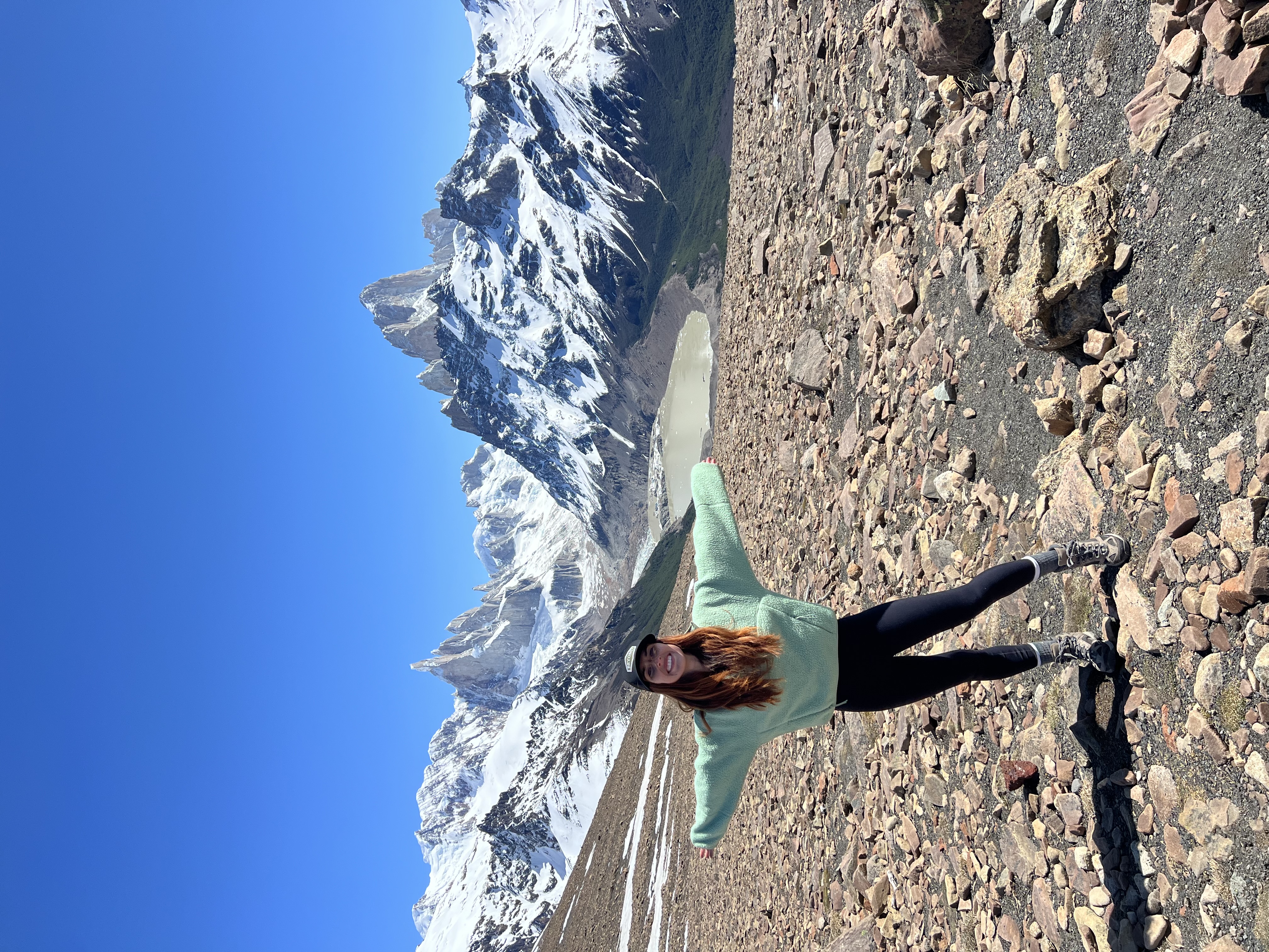 Travel Advisor - Nina Barnett