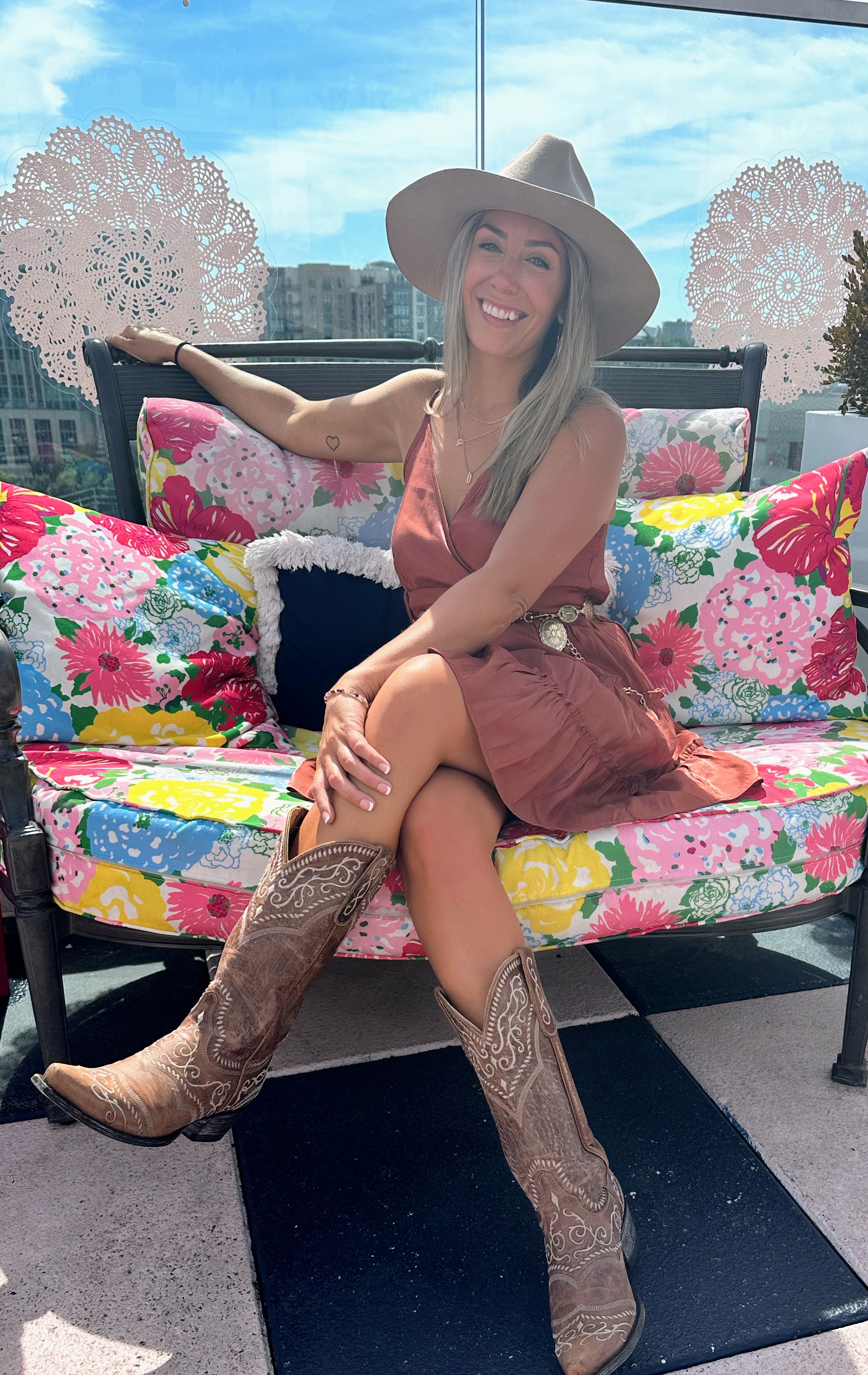 Fora Author - Samantha Poploski