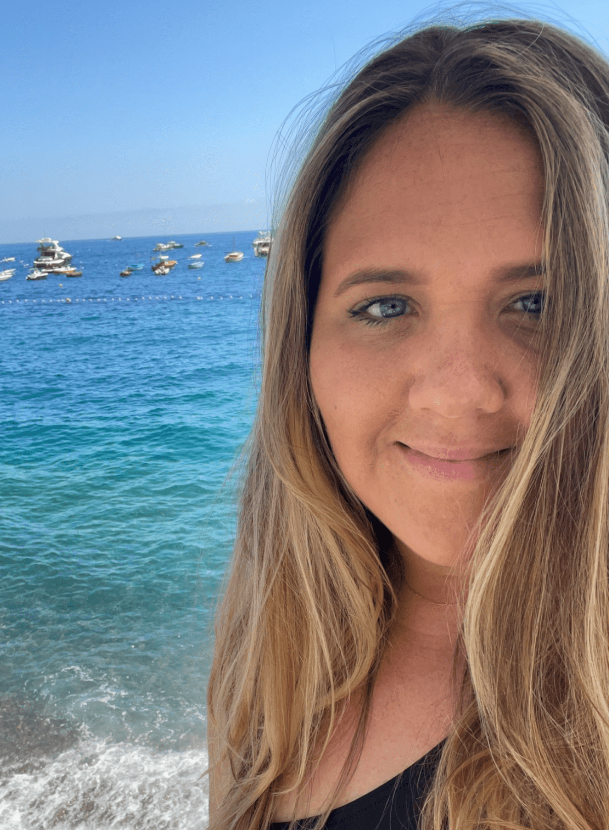 Travel Advisor - Taylor Dunn