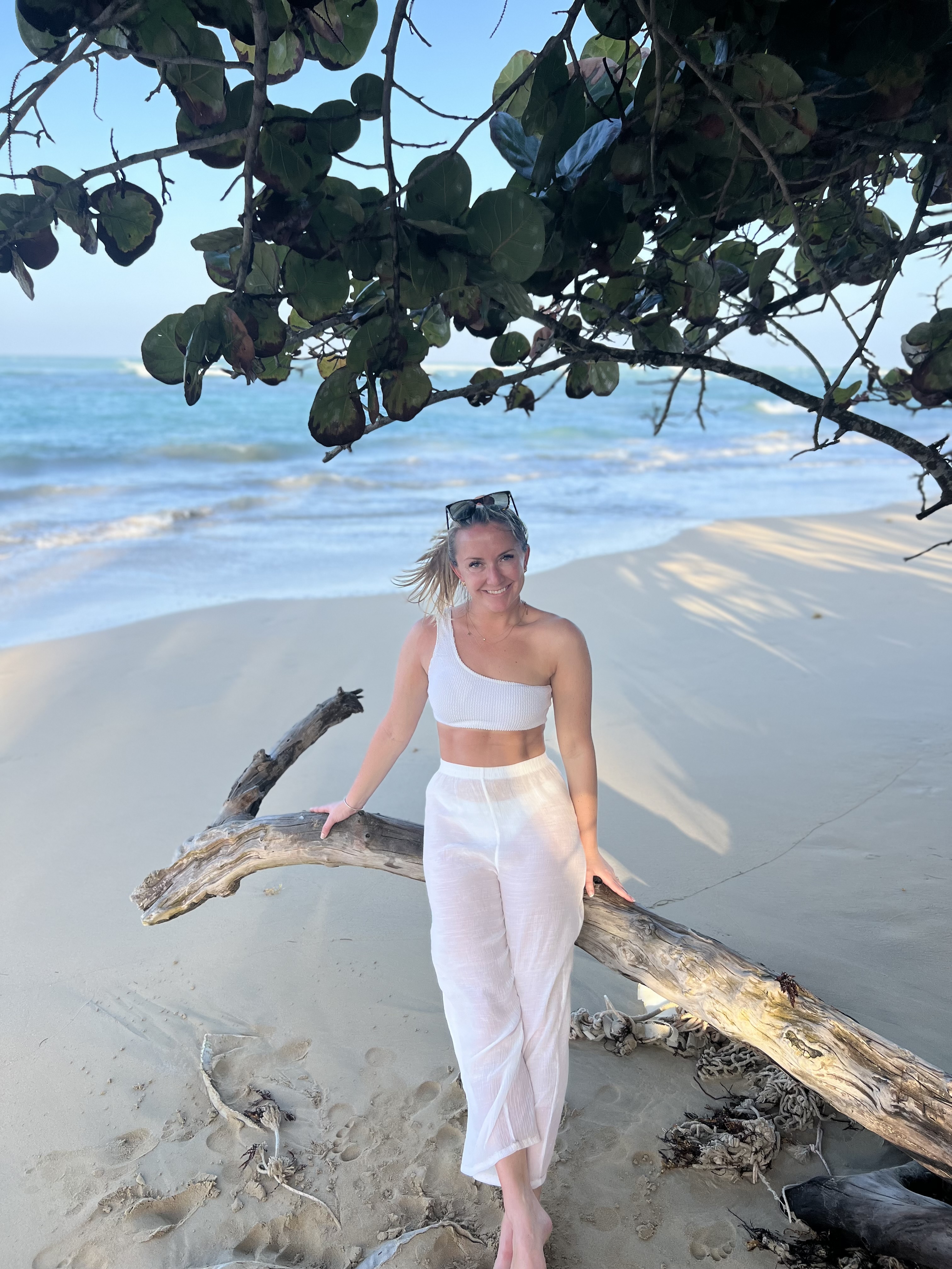 Fora Author - Shannon Shay