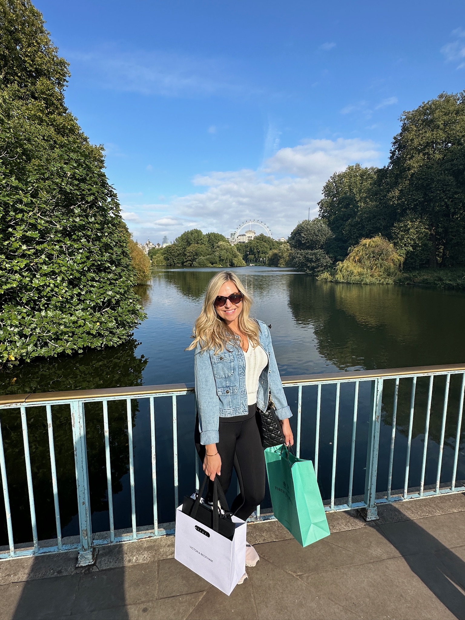 Fora Author - Becca Johnson