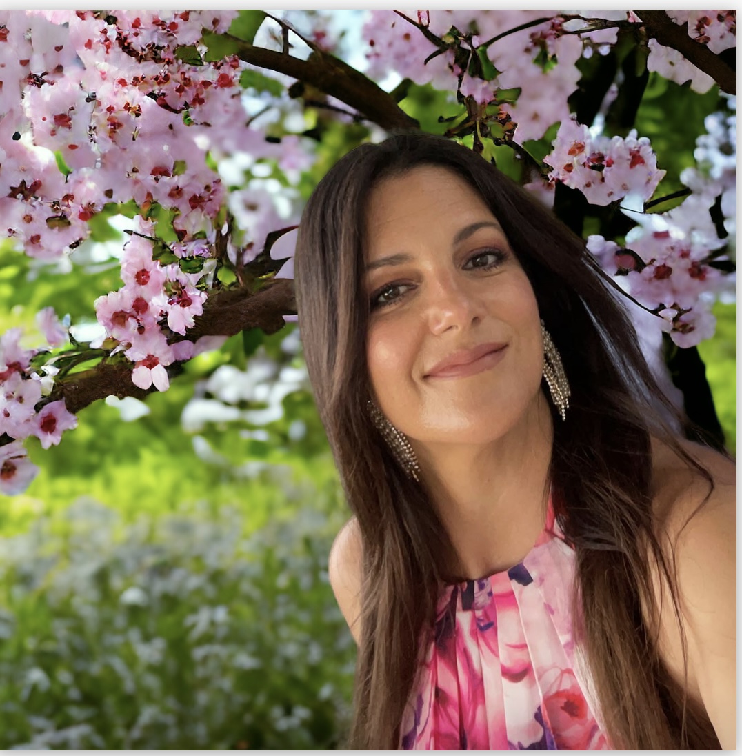 Eileen Torres Fora Travel