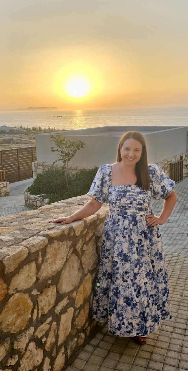 Advisor - Elizabeth Molla